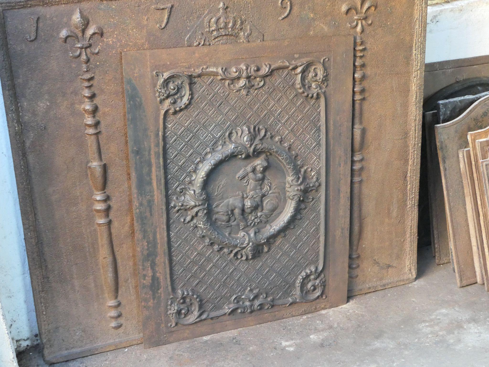 Cast French Early 20th Century Louis XV Style 'Cupids' Fireback / Backsplash. For Sale