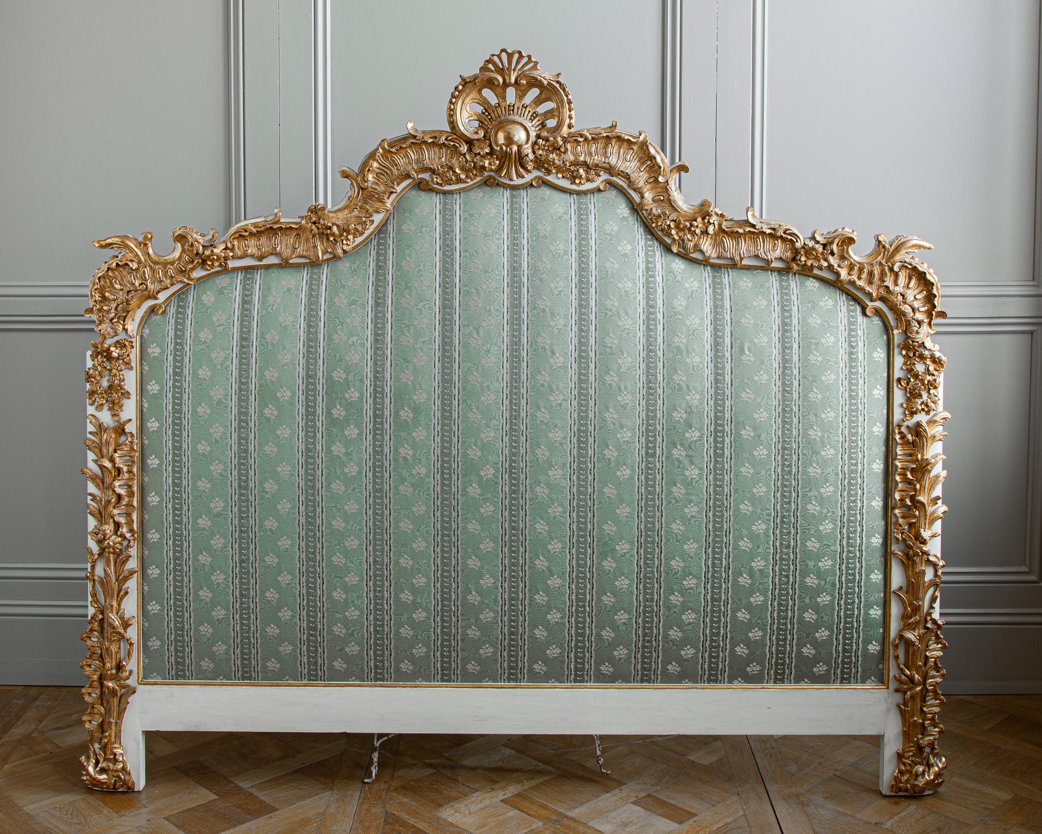 French Early 20th Century Louis XV Style Large Gilt wood Headboard 5