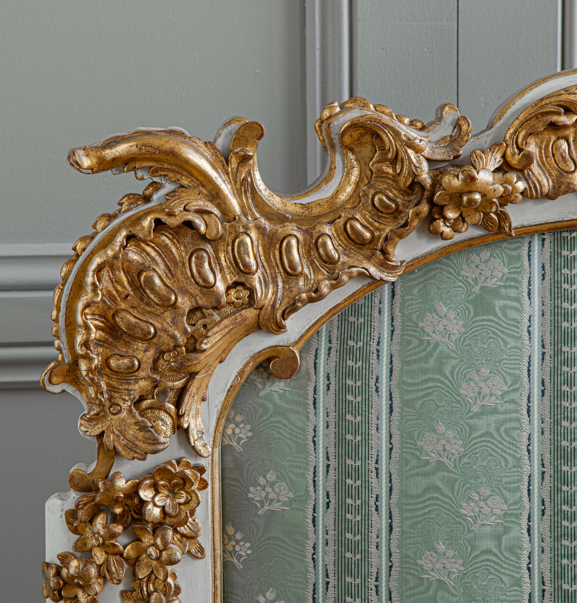 French Early 20th Century Louis XV Style Large Gilt wood Headboard 15