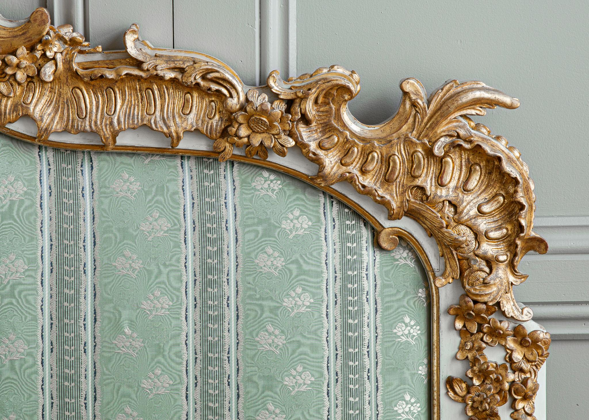 French Early 20th Century Louis XV Style Large Gilt wood Headboard In Good Condition In London, Park Royal