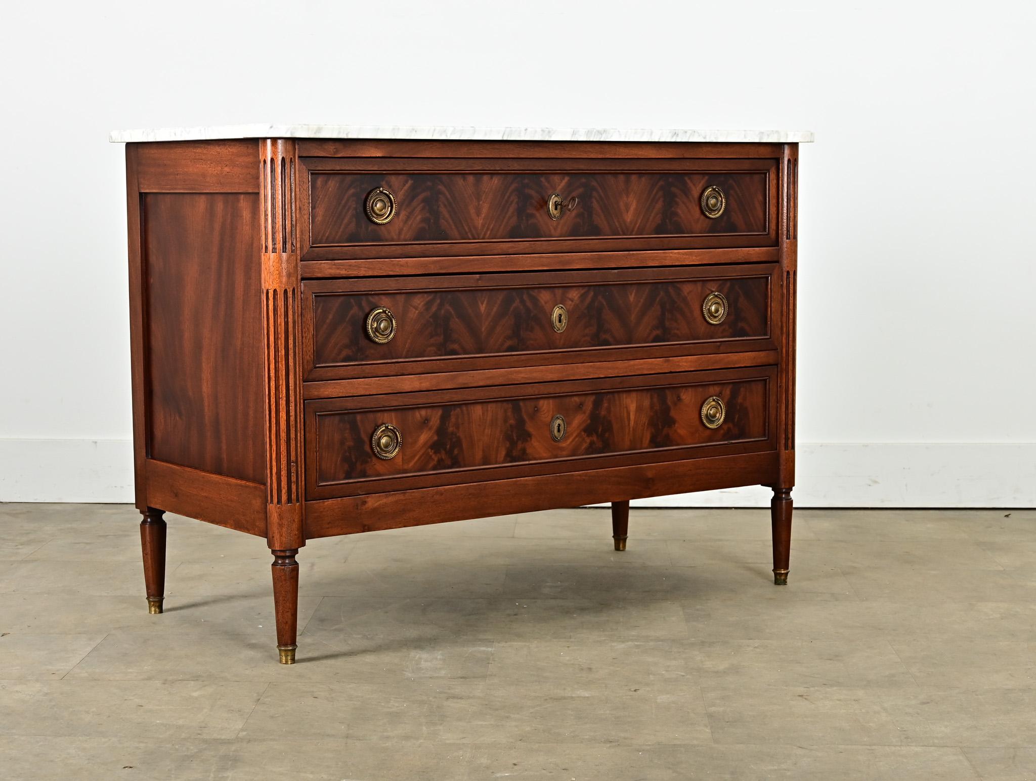French Early 20th Century Louis XVI Style Commode For Sale 3