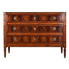 Commodes et coffres à tiroirs