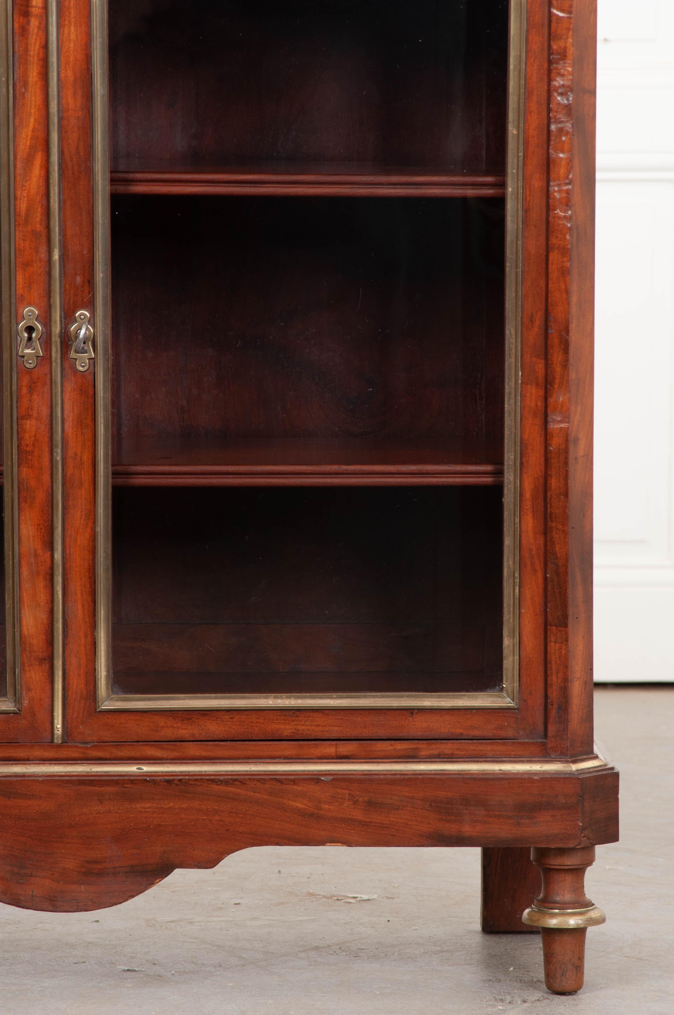 French Early 20th Century Louis XVI Style Mahogany Vitrine 1