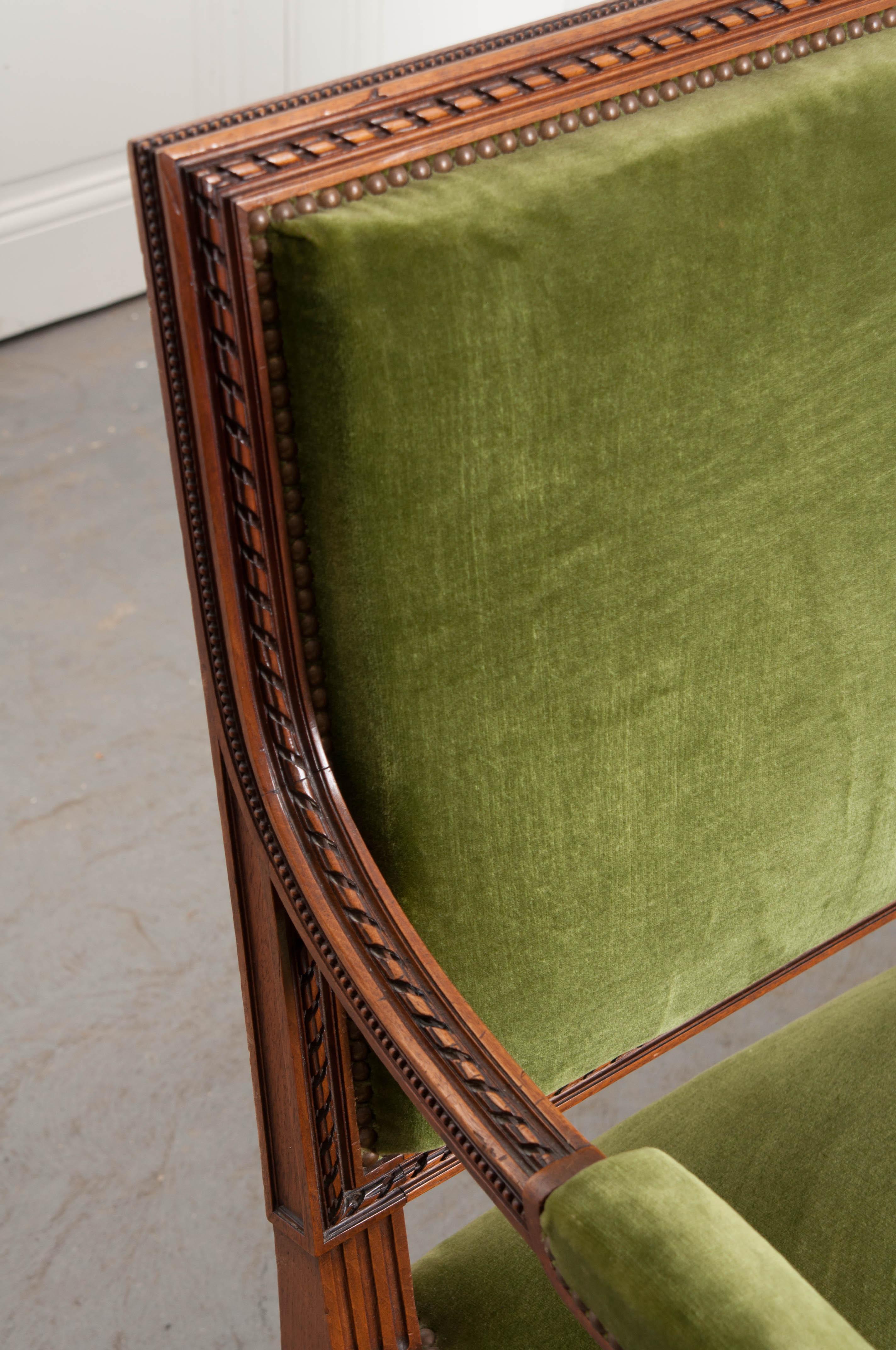 Walnut French Early 20th Century Louis XVI Style Upholstered Settee