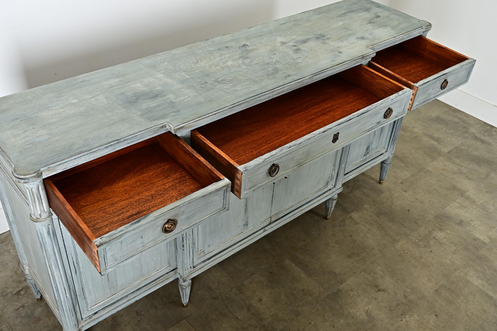 Französisch Anfang 20. Jahrhundert Mahagoni Louis XVI Stil Enfilade im Angebot 1