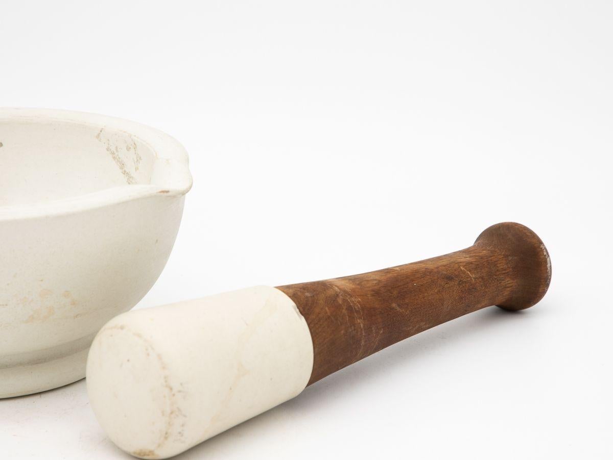 French Early 20th Century Mortar and Pestle For Sale 3