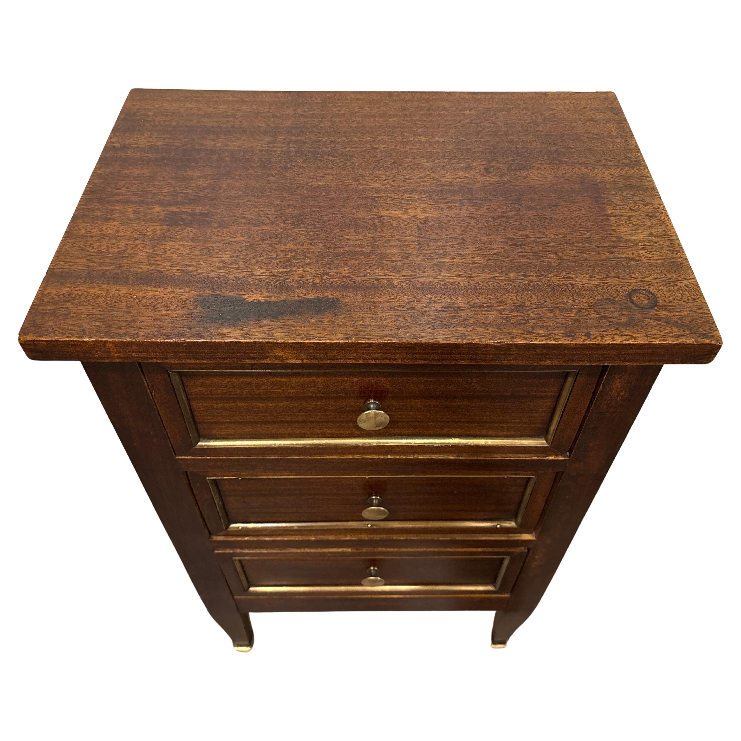 Louis XVI French Early 20th Century Night Stand For Sale