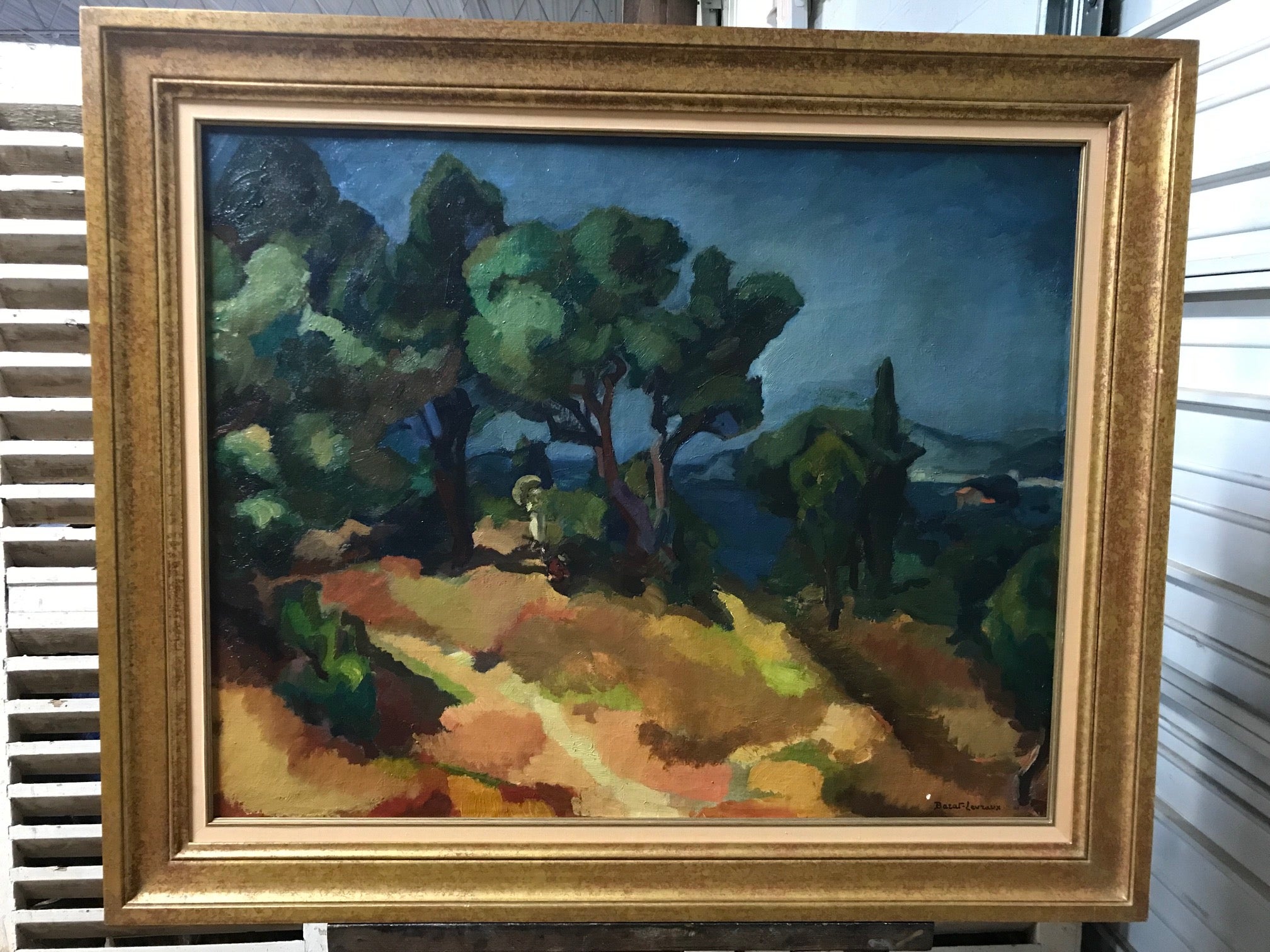 Beautiful landscape of the south of France signed Barat-Levroux (1878-1964).
Wonderful deep and bright colors.
Dimensions of the canvas 32