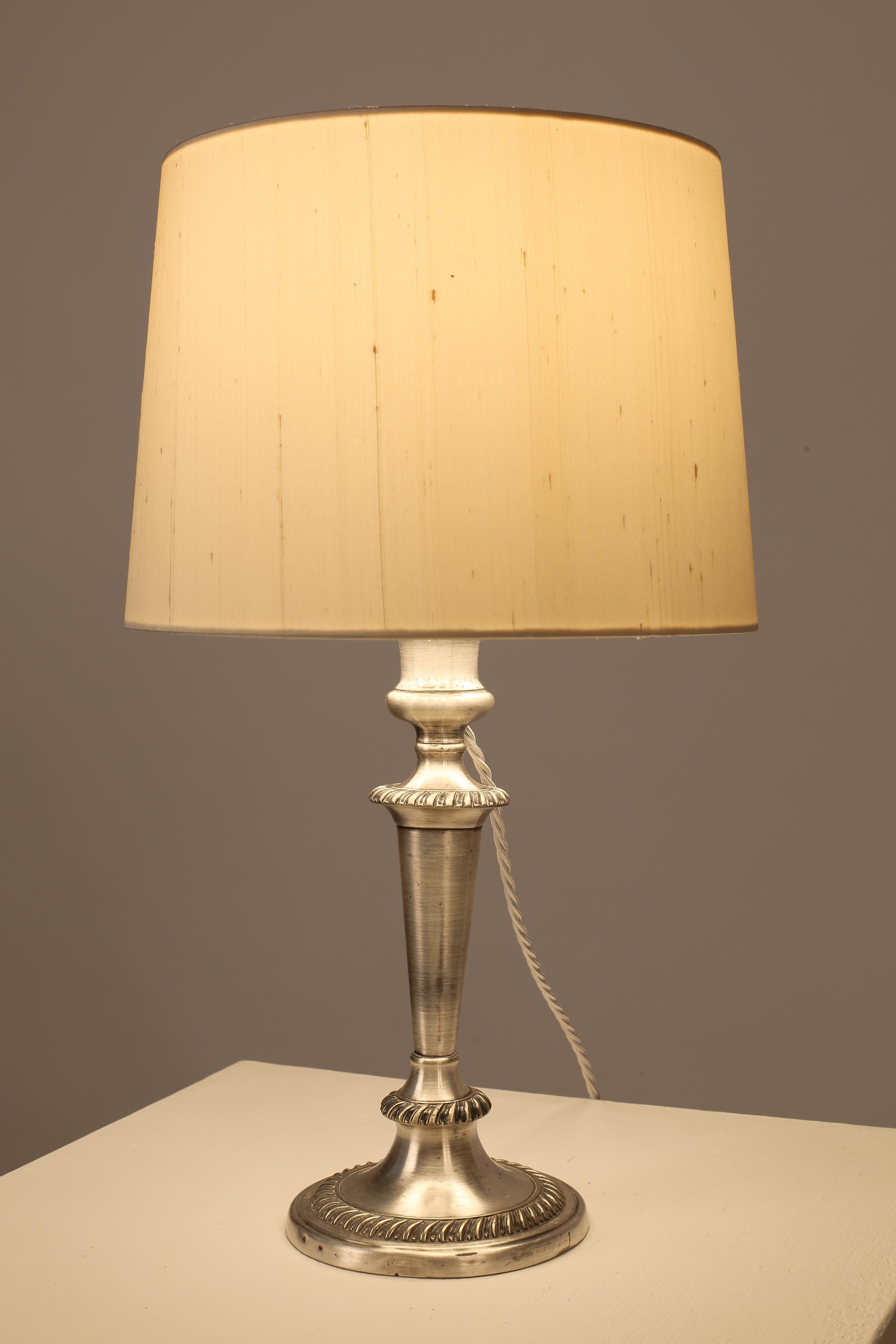 come si dice lampada in francese