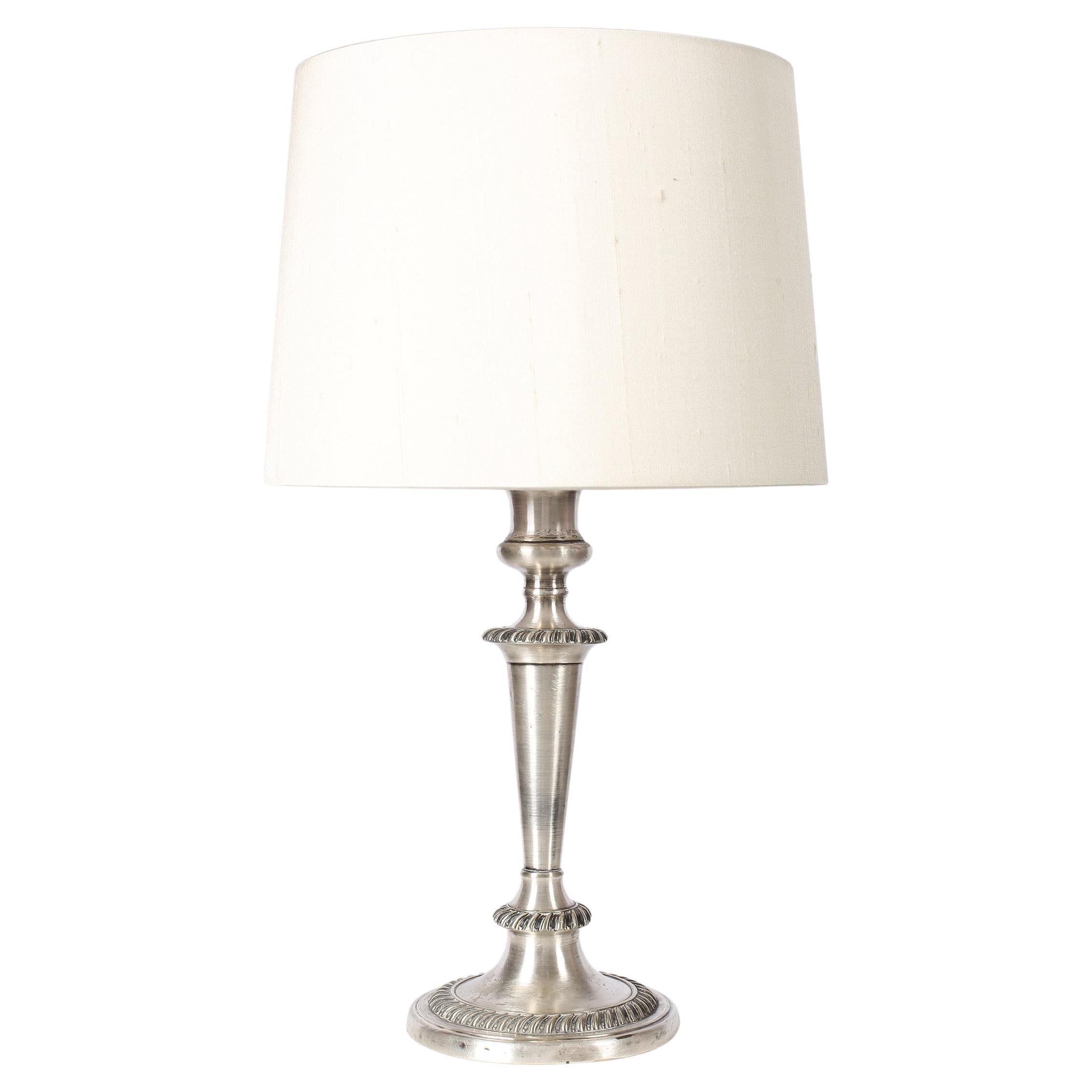 Lampada da tavolo francese per hotel Riviera placcata in argento dei primi del Novecento
