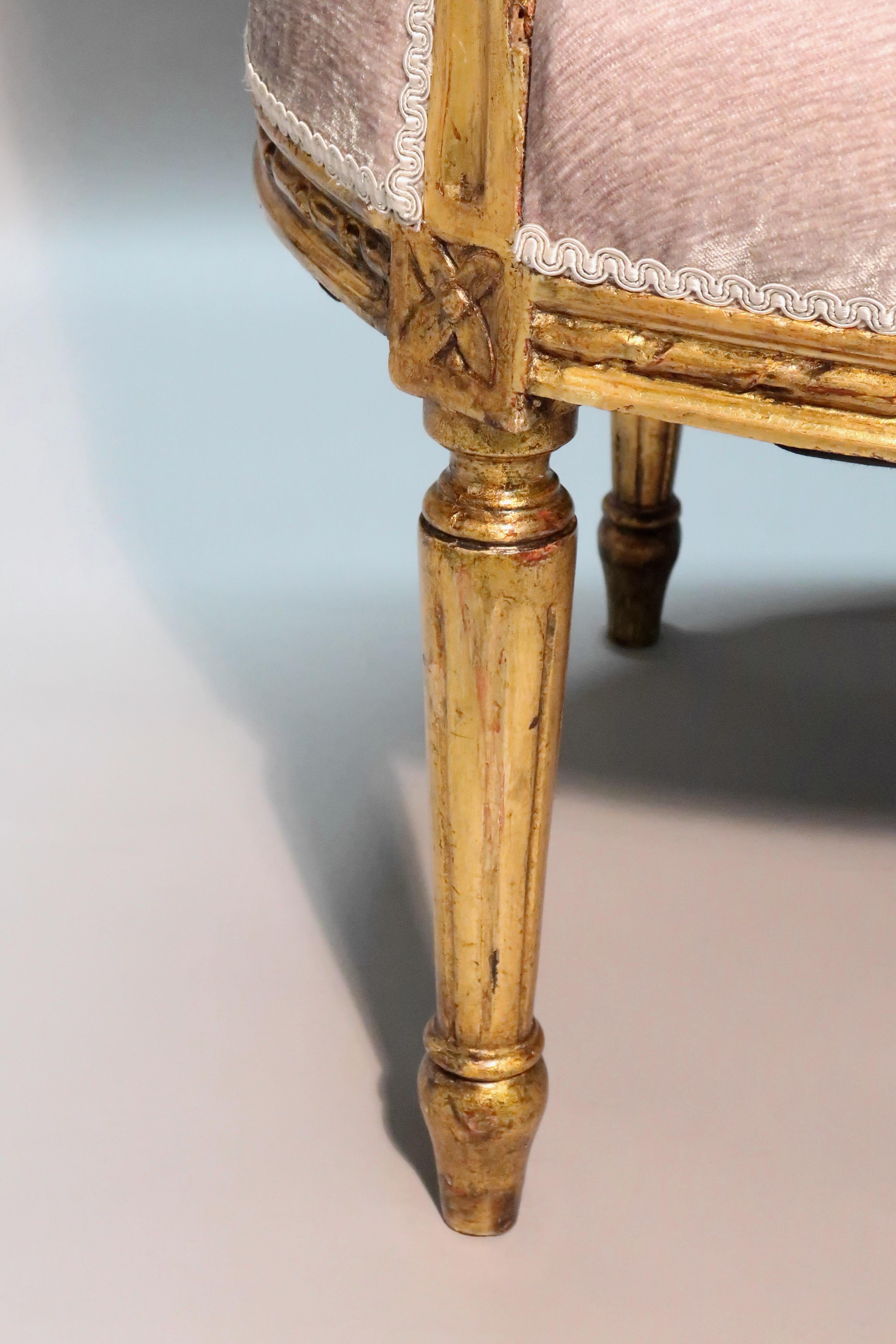 Gilt French Early 20th Century Two-Seat Gilded Corbeille Sofa