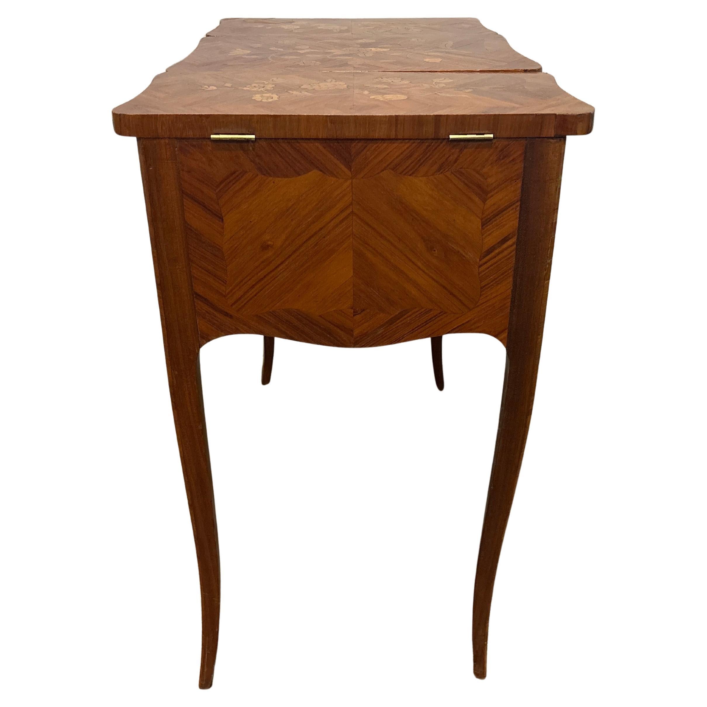 Coiffeuse française du début du 20e siècle en vente 2