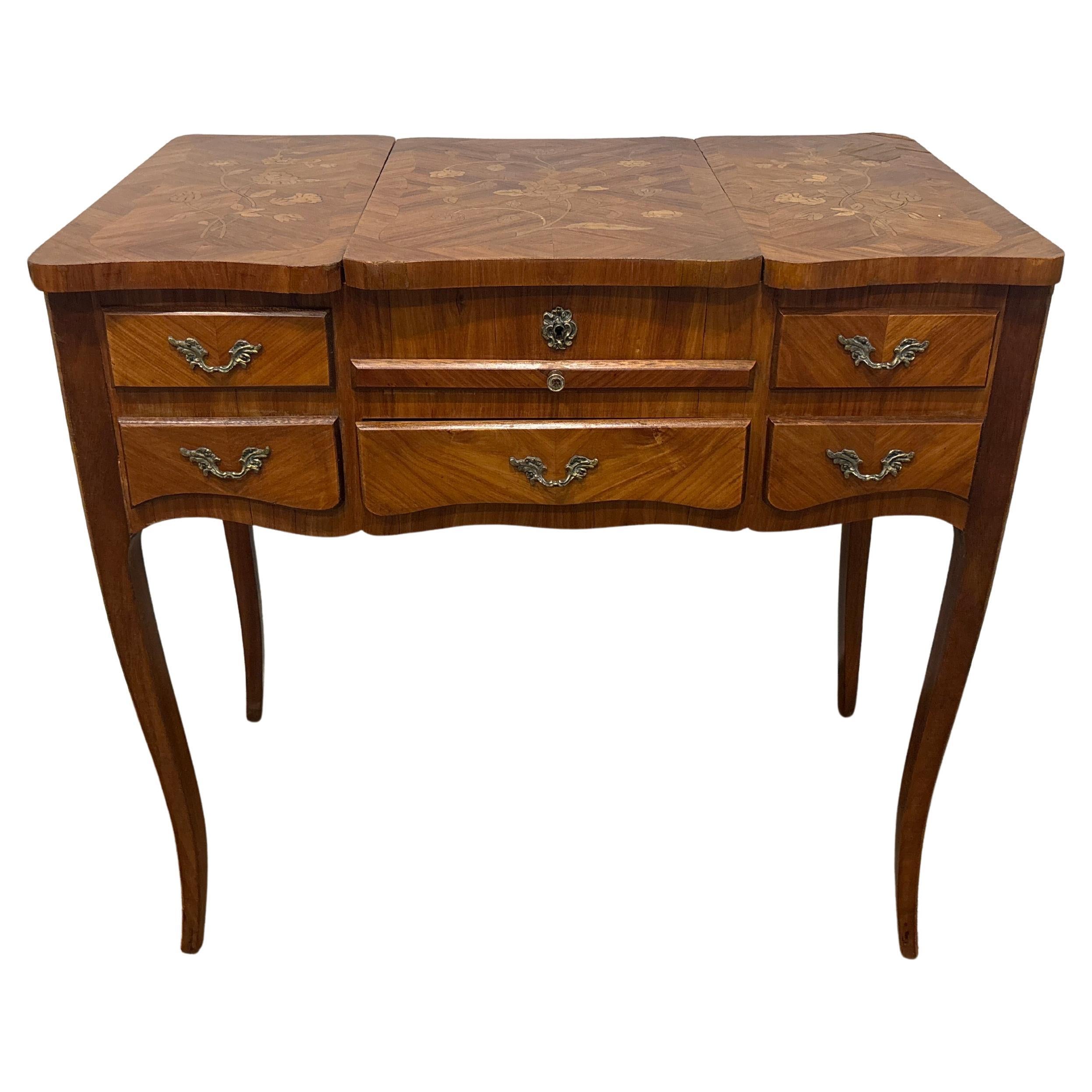 Coiffeuse française du début du 20e siècle en vente 5