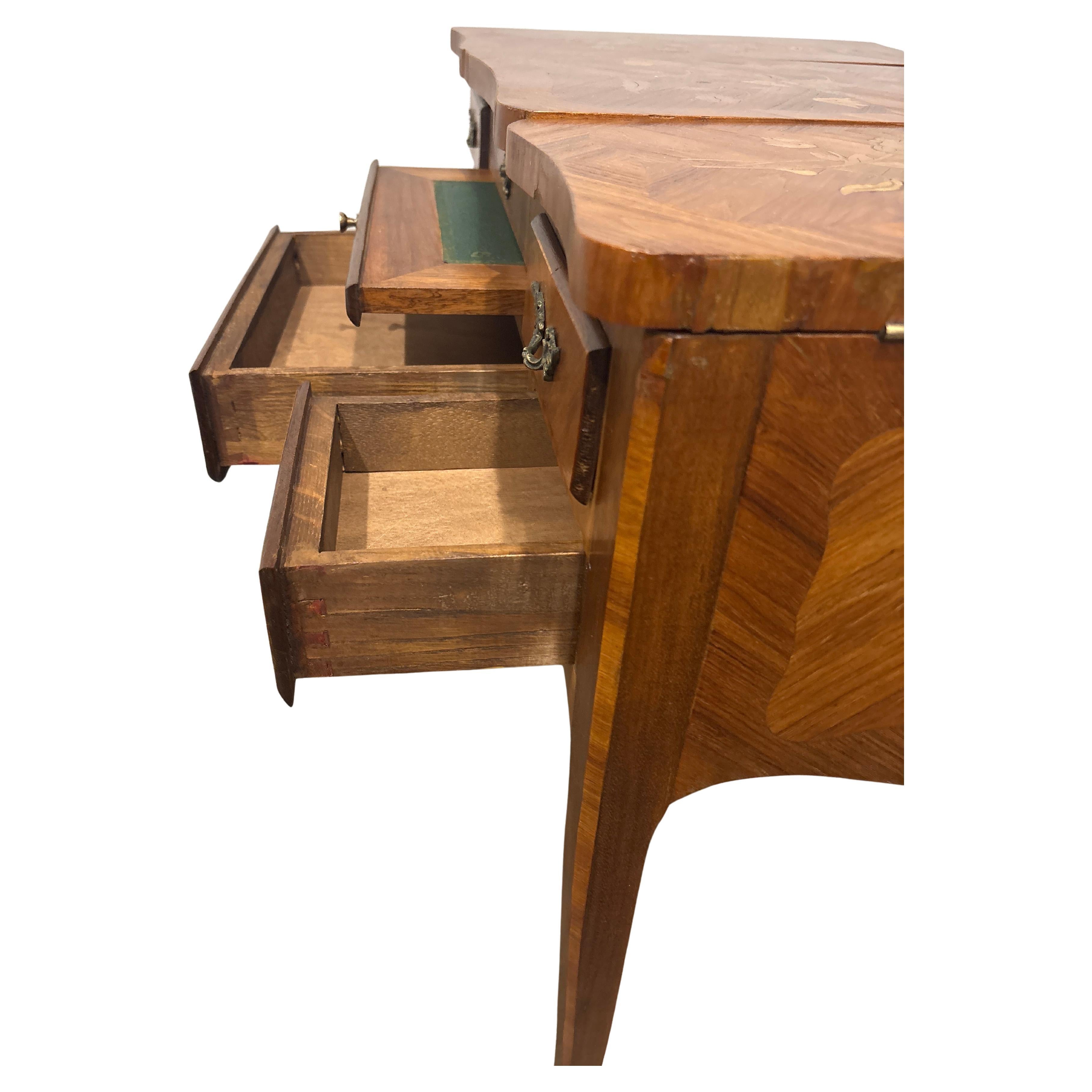 20ième siècle Coiffeuse française du début du 20e siècle en vente