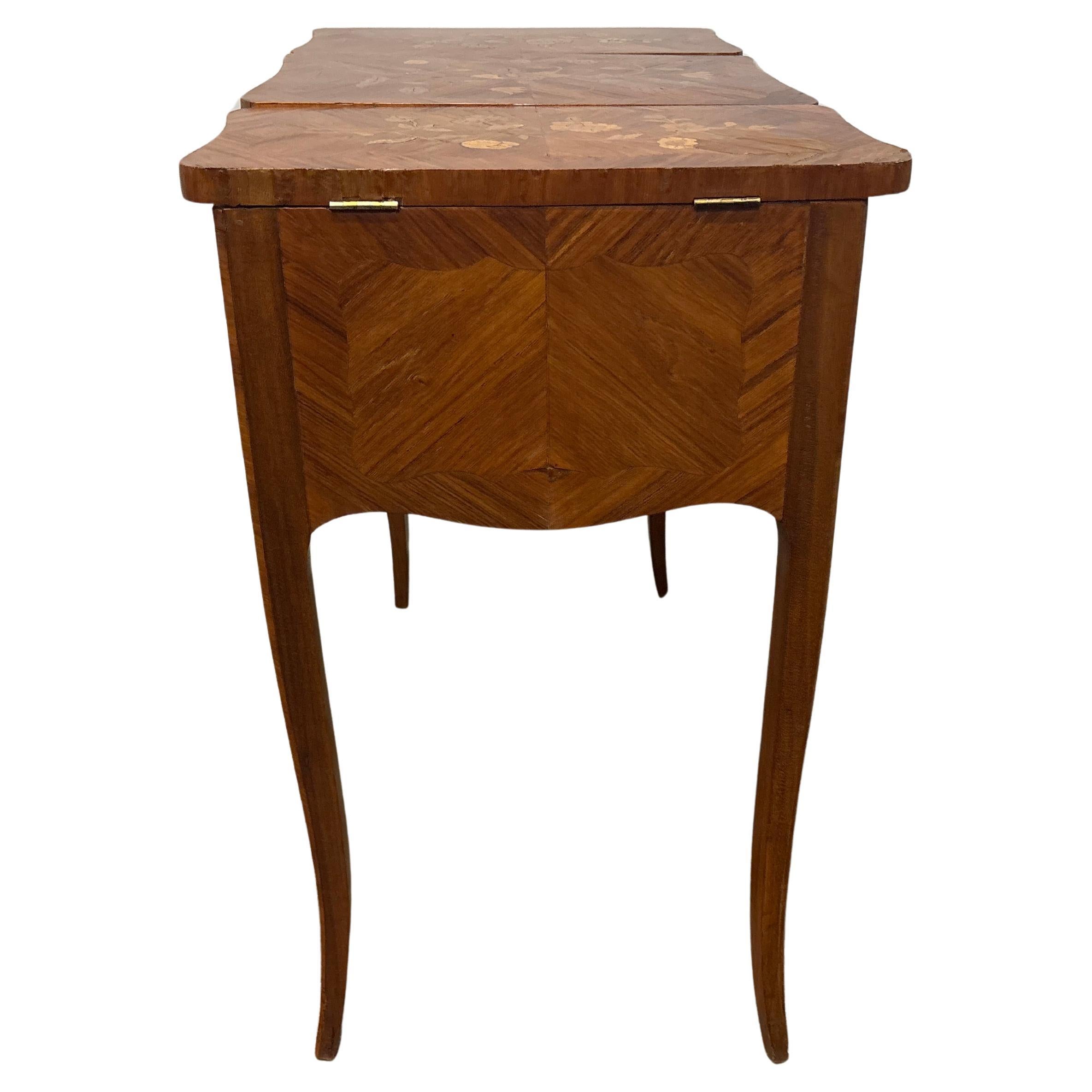 Bois de rose Coiffeuse française du début du 20e siècle en vente