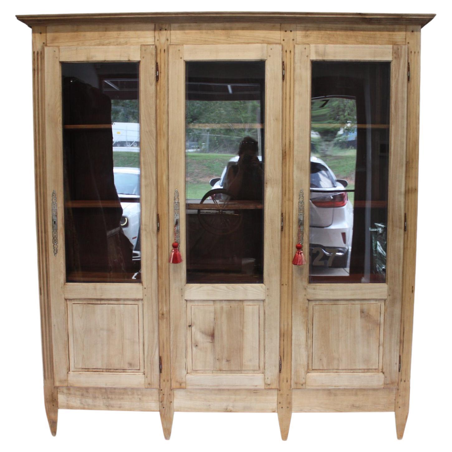 French Early 20th Century Vitrine For Sale