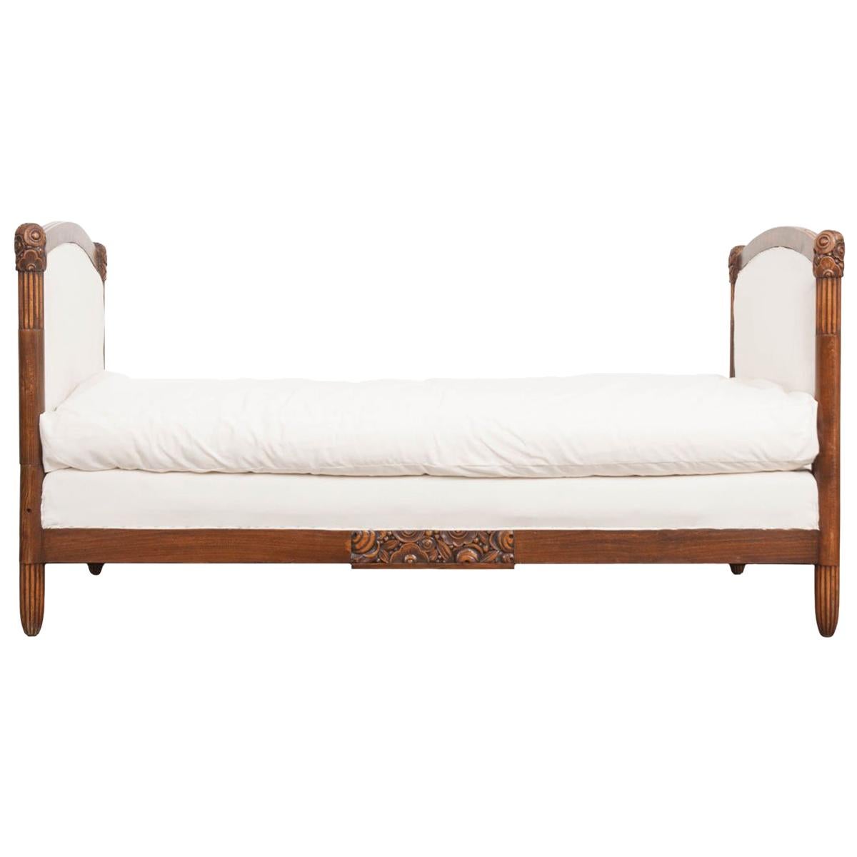 French Early 20th Century Walnut Art Deco Daybed