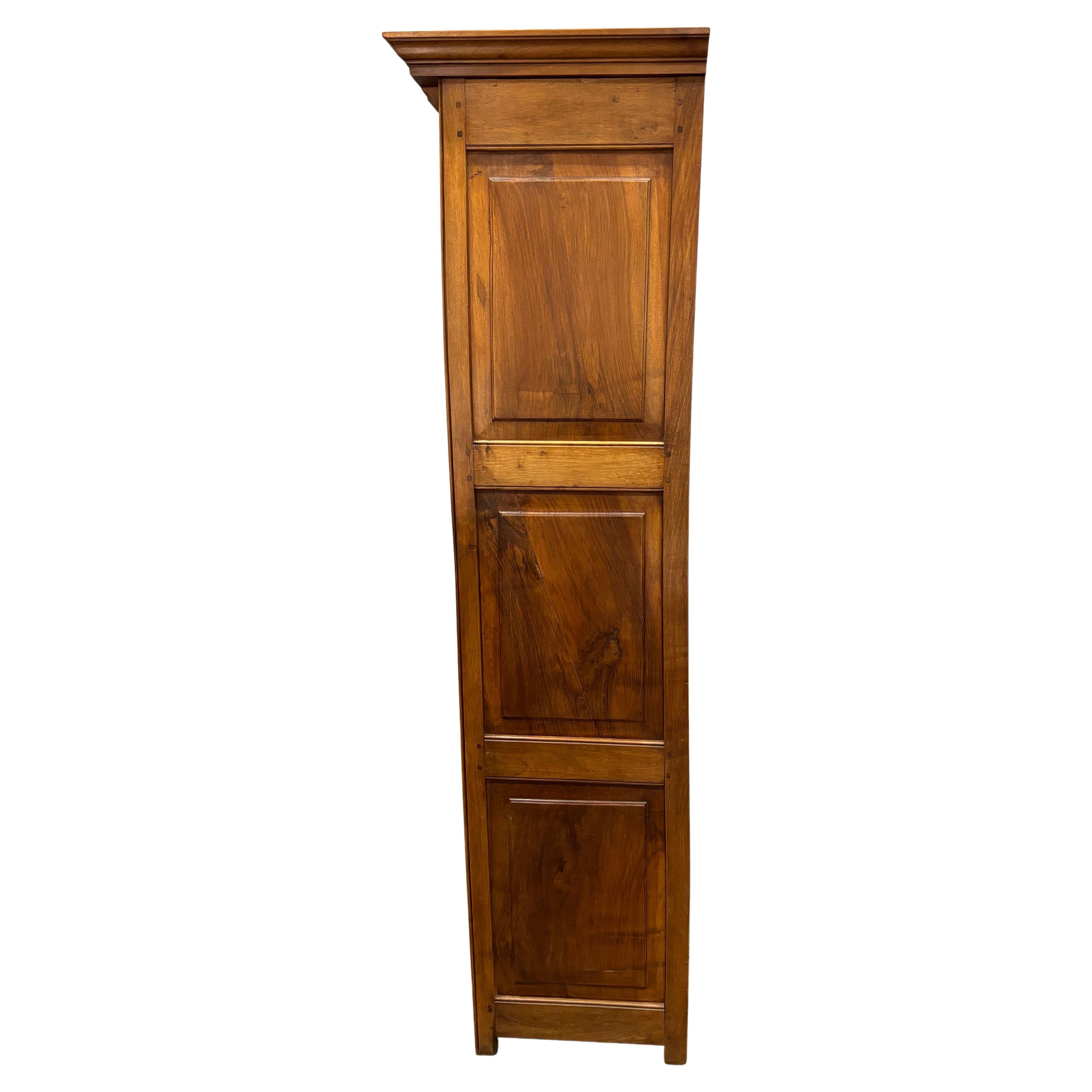 French Early 20th Century Wardrobe For Sale 7