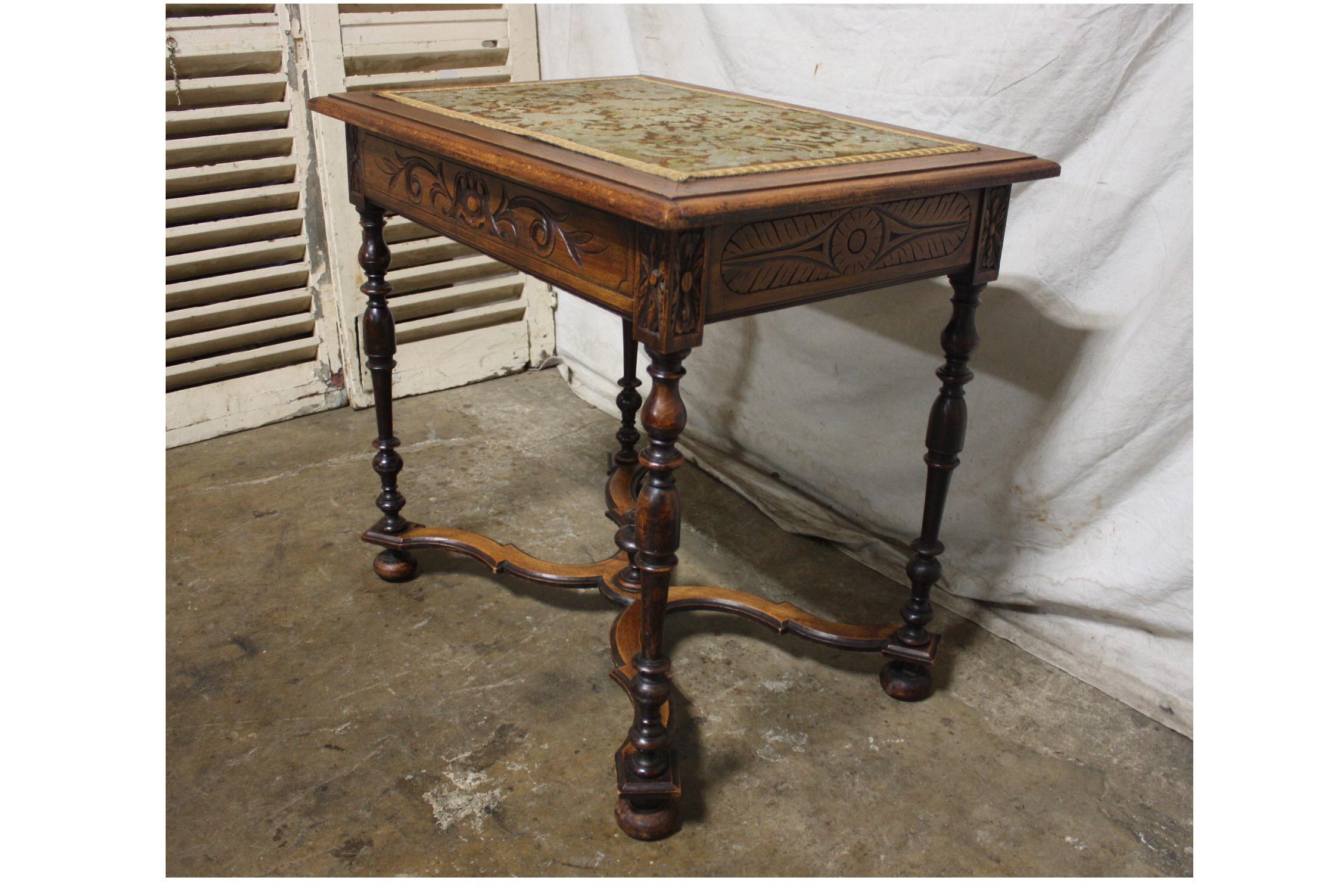 Walnut French Early 20th Century Writing Table