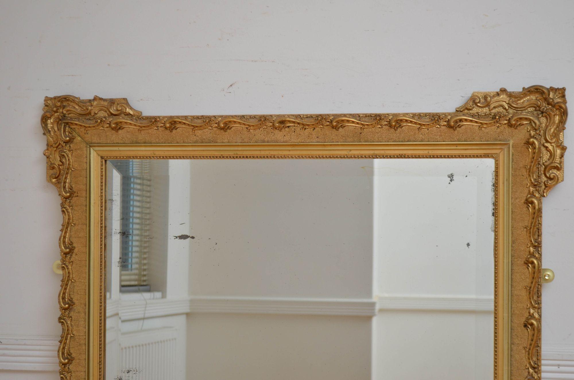 Specchio da parete dorato francese del primo Novecento H138cm in vendita 3