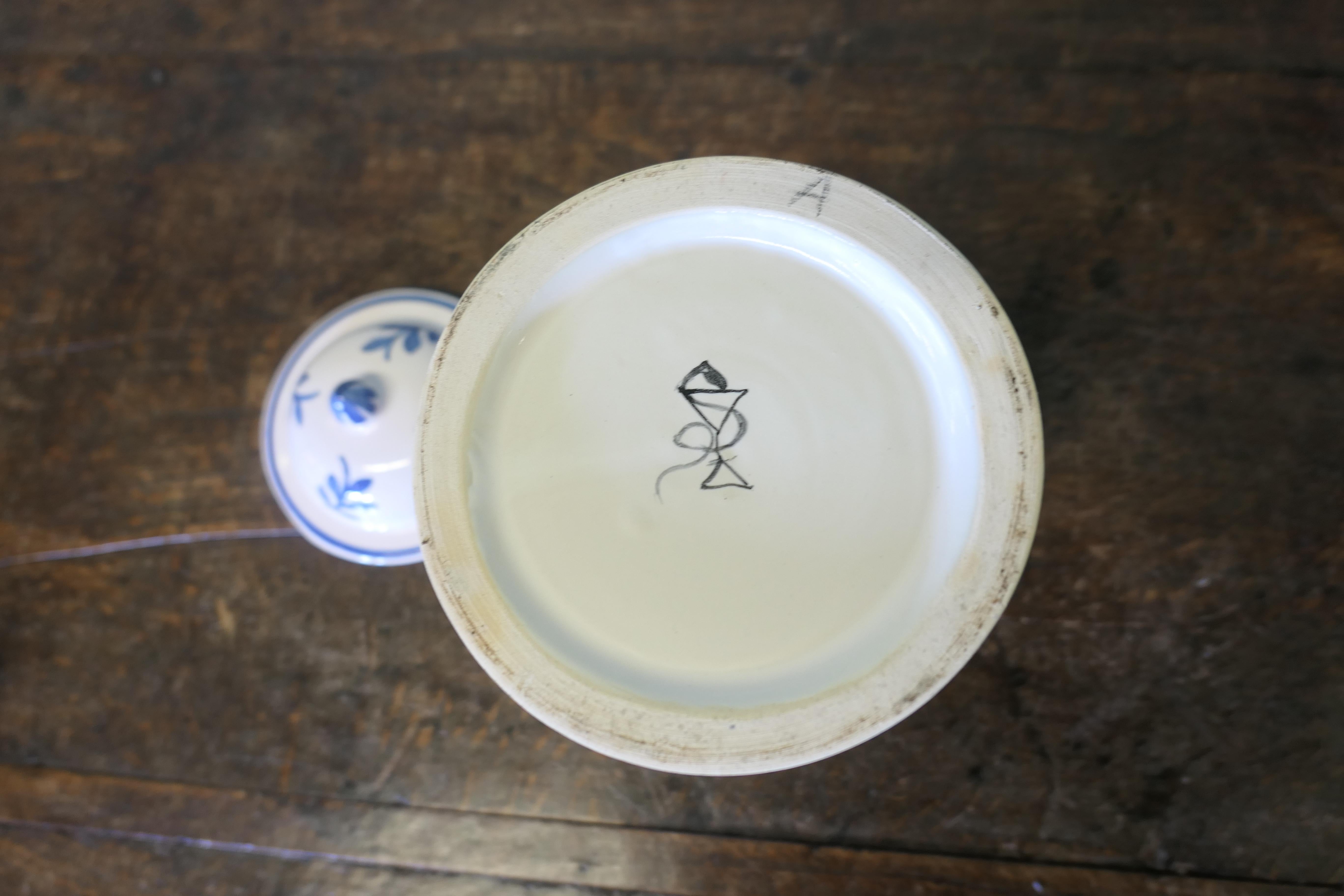 Ceramica Vaso da farmacia in terracotta francese in vendita