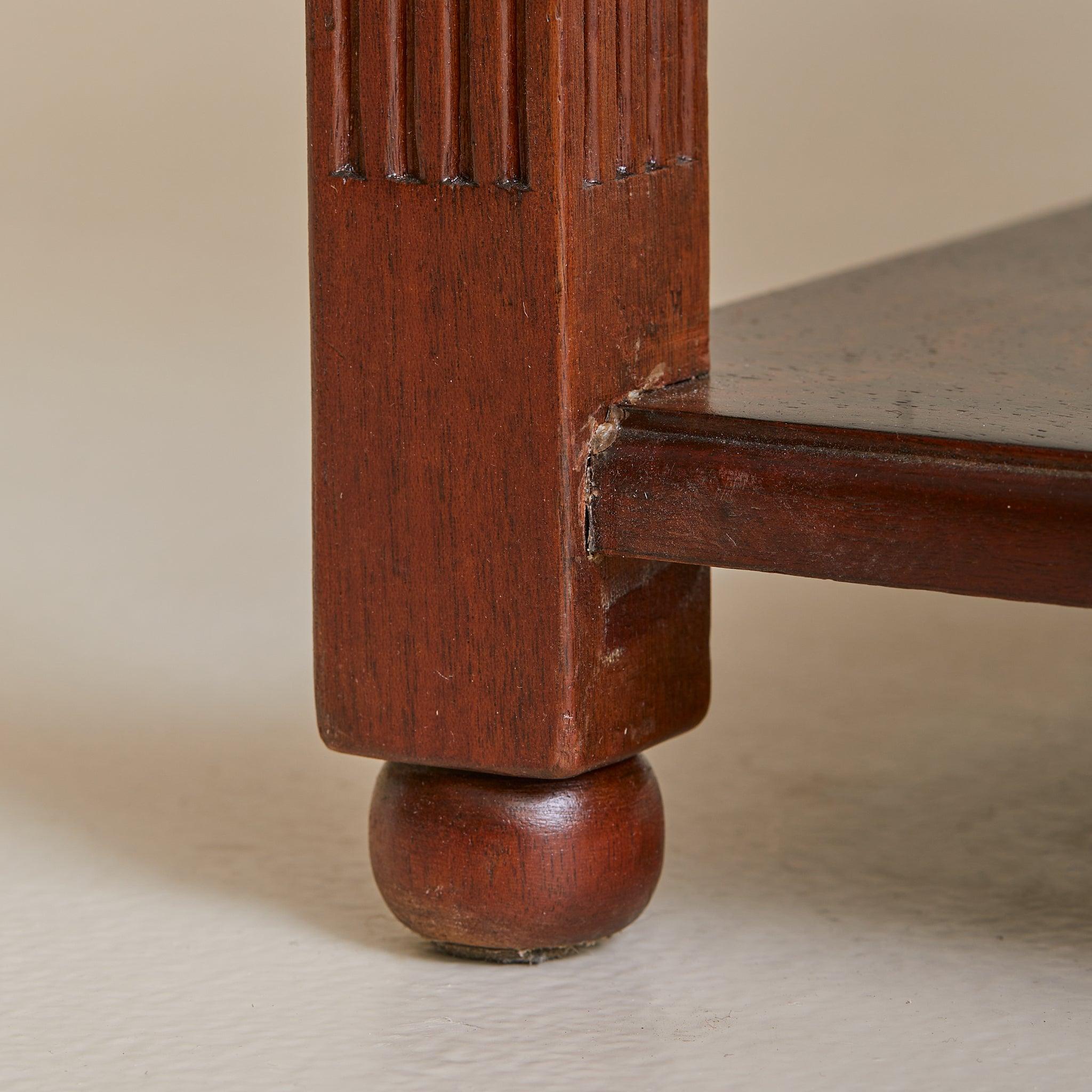 French Eastern Rosewood Side Table with Fluted Legs, 1940s For Sale 4