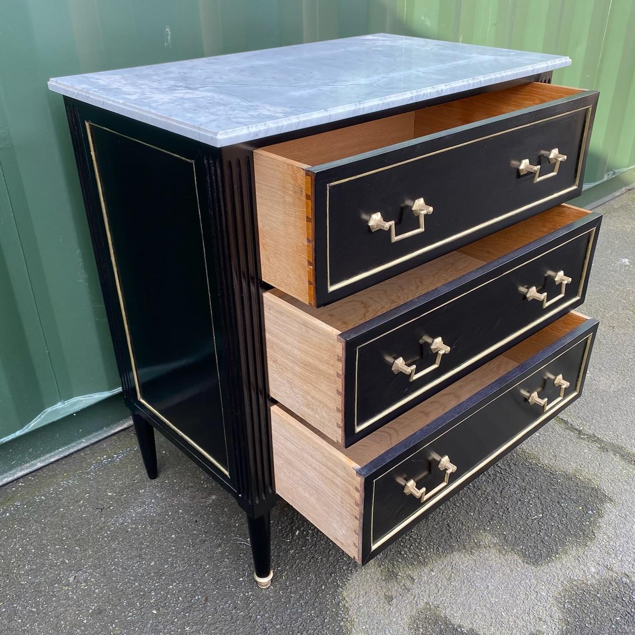 French Ebonized Commode Chest of Drawers  For Sale 6