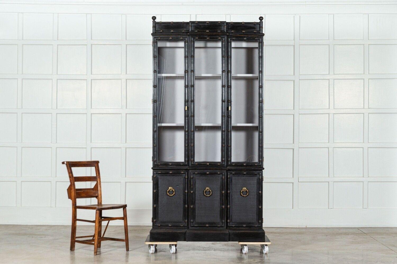 French Ebonised Faux Bamboo Beech Glazed Breakfront Bookcase / Vitrine In Good Condition For Sale In Staffordshire, GB