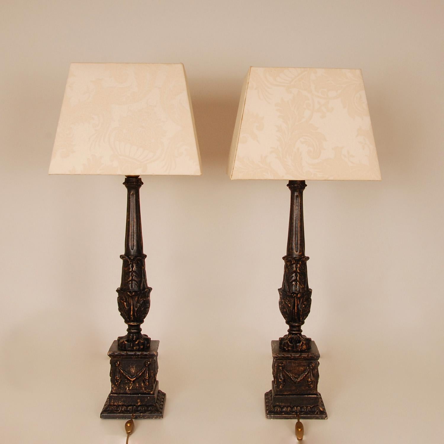 French Ebonised Lamps Neoclassical Carved Column Baroque Table lamps a pair  For Sale 2