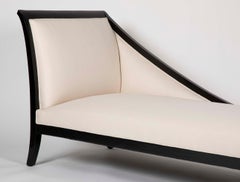 French Ebonized Daybed with Graceful Lines, circa 1930s