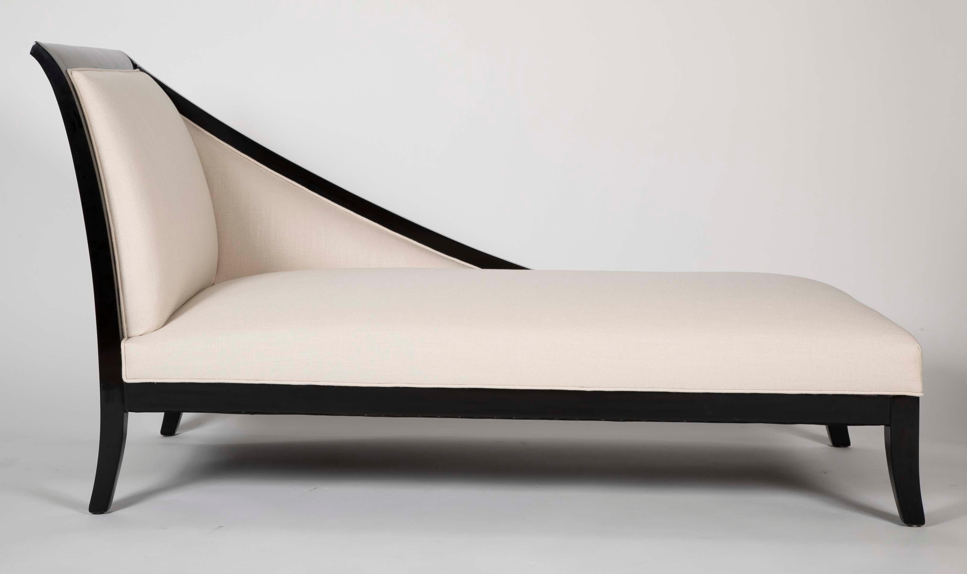 Art Deco French Ebonized Daybed with Graceful Lines, circa 1930s For Sale