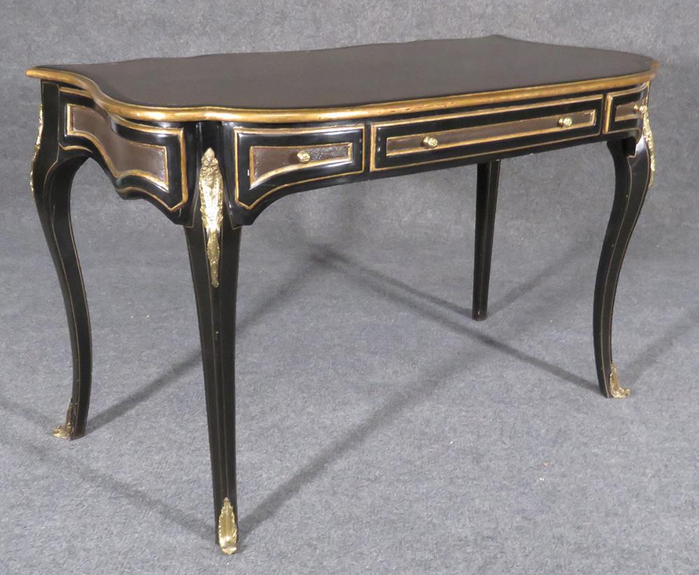 French Ebonized Gilded Louis XV Leather Top Writing Desk Table, circa 1960 2