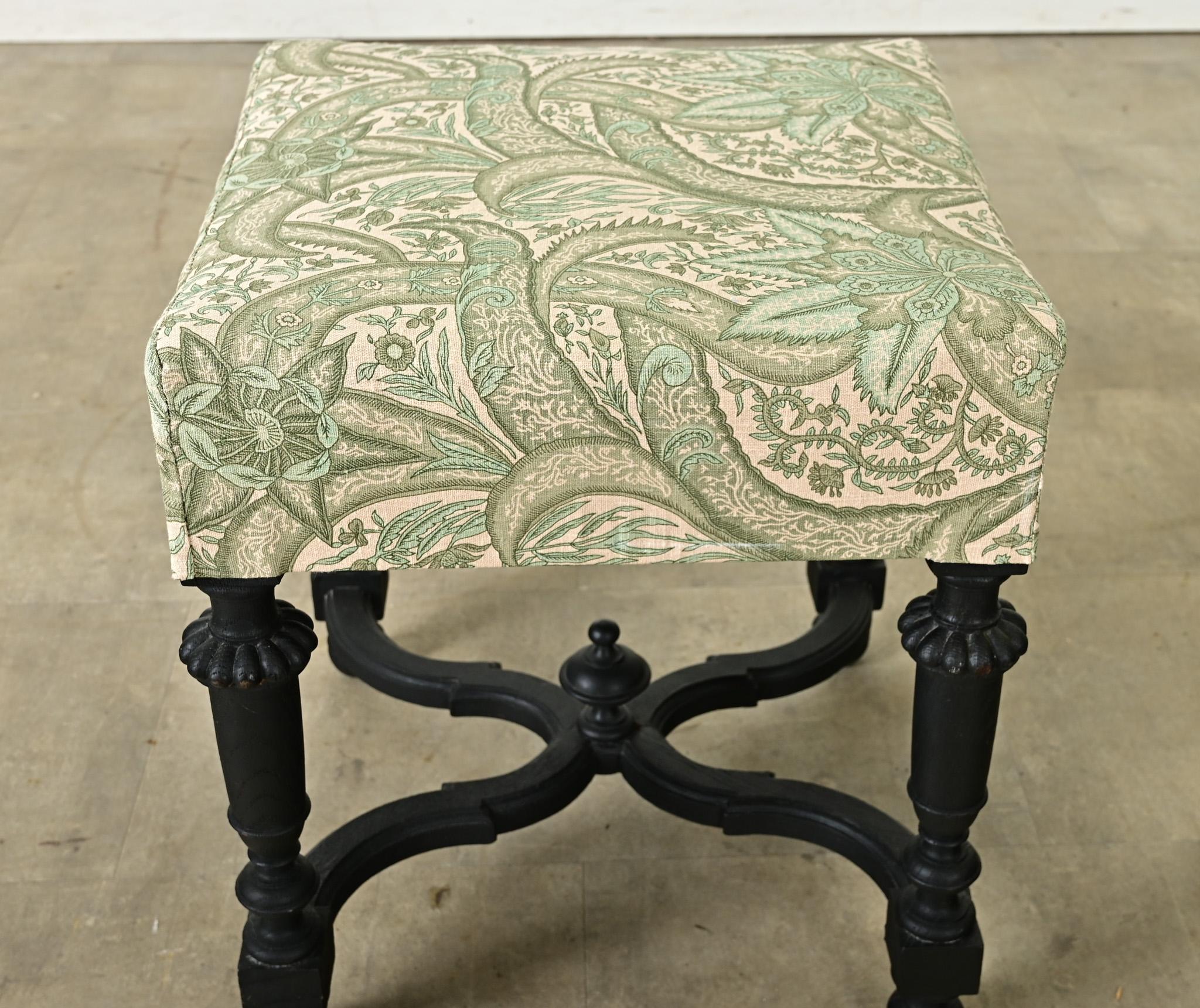 Französischer Hocker, ebonisiert und gepolstert im Angebot 5