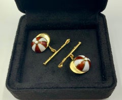 Boutons de manchette en or jaune polychrome émaillé d'intérêt équestre de l'époque édouardienne française