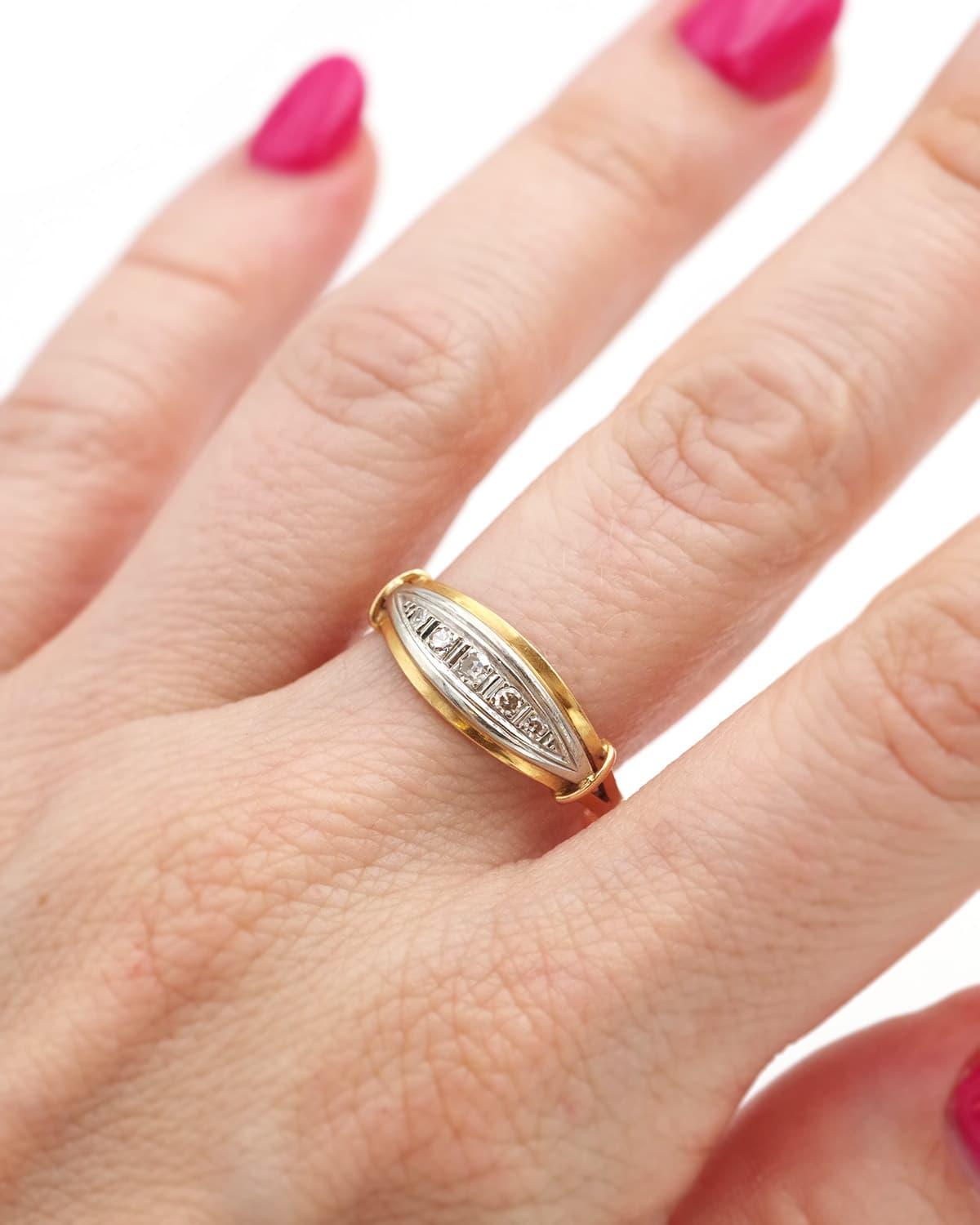 Bague Edouardienne française en or 18k et platine, 0.18 ct diamant, Mariage en vente 1