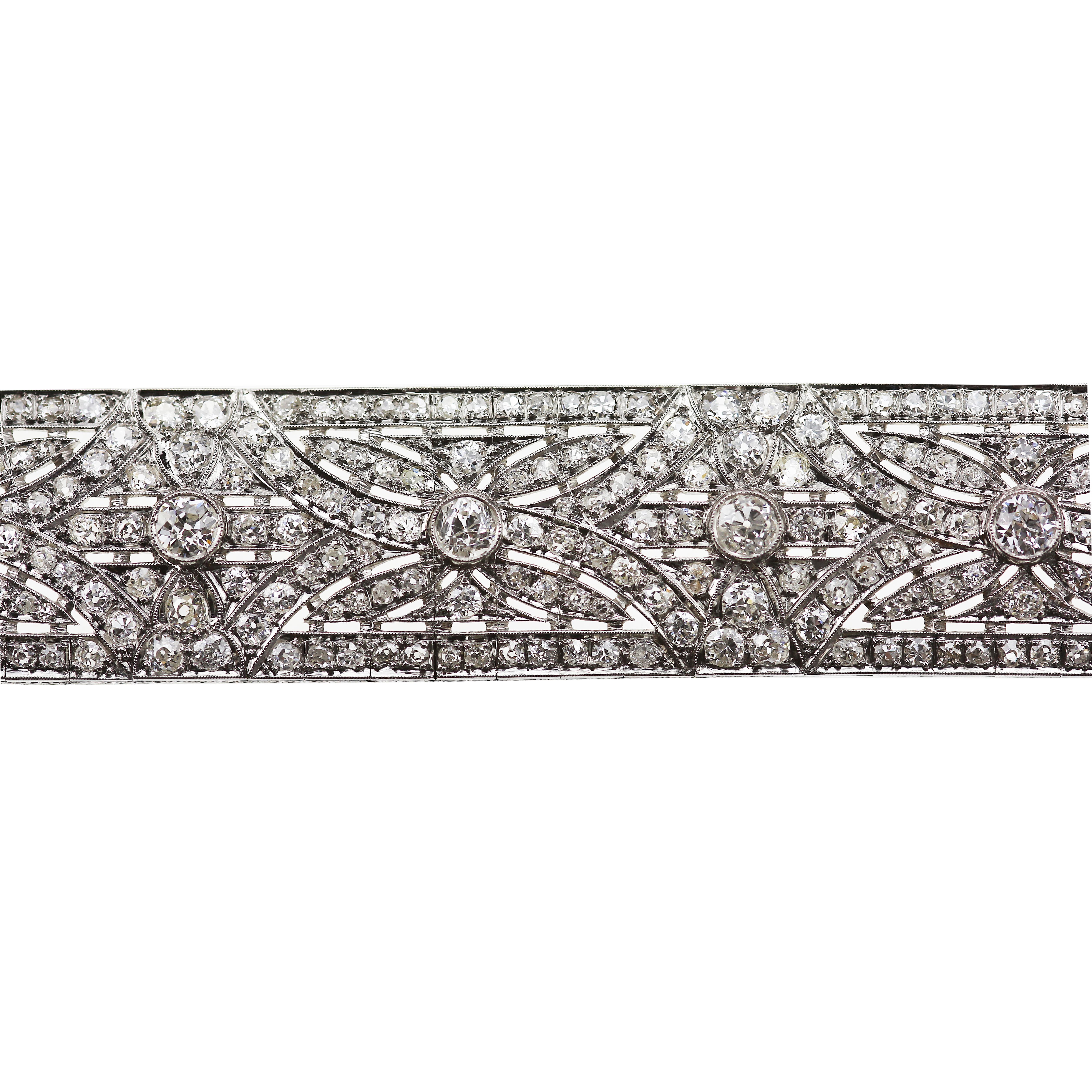 French Edwardian Platinum Diamond Bracelet 'Antique' In Excellent Condition In London, GB
