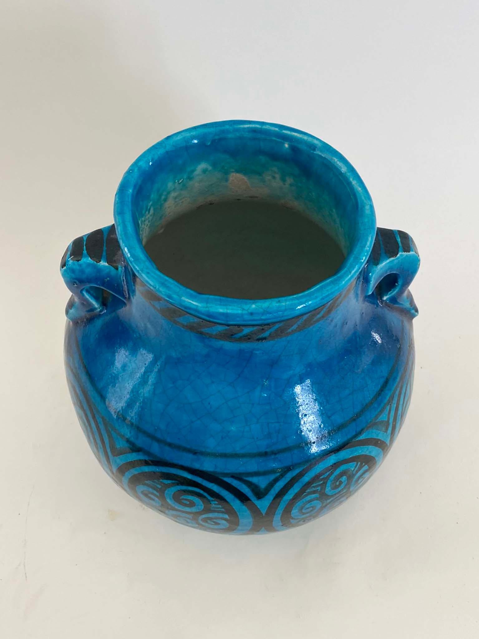 Vaso decorato con smalto blu egiziano francese di Raoul Lachenal, 1930 ca. in vendita 5