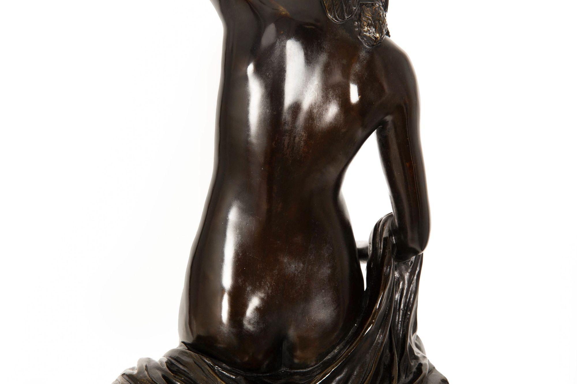 Escultura egipcia francesa de bronce 