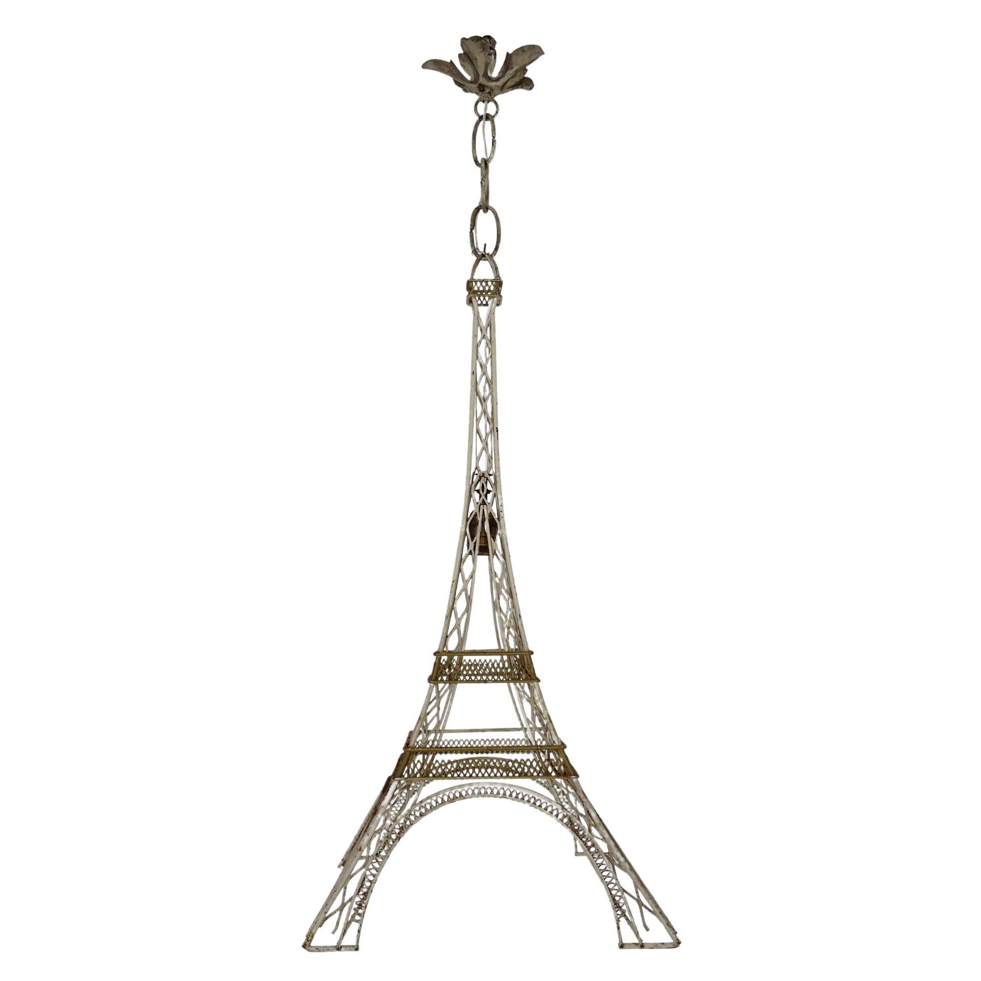 Lustre Tour Eiffel en tôle crème et or, Paris, datant d'environ 1940, exemplaire unique