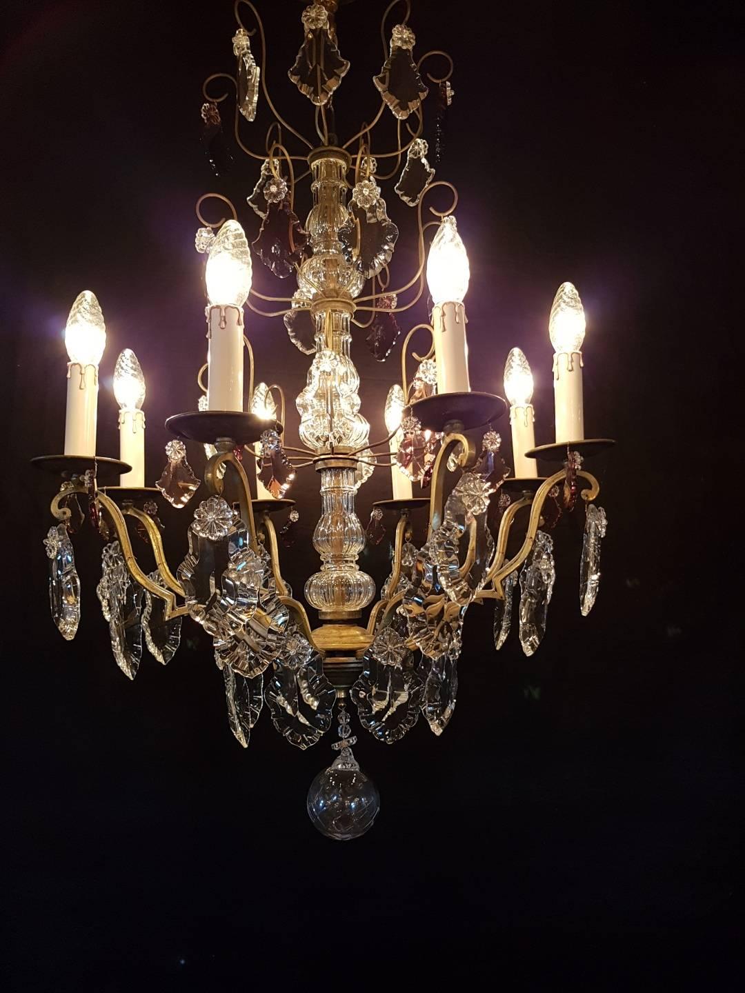 French Eight-Light Chandelier with Purple Crystals In Good Condition For Sale In Oldebroek, NL