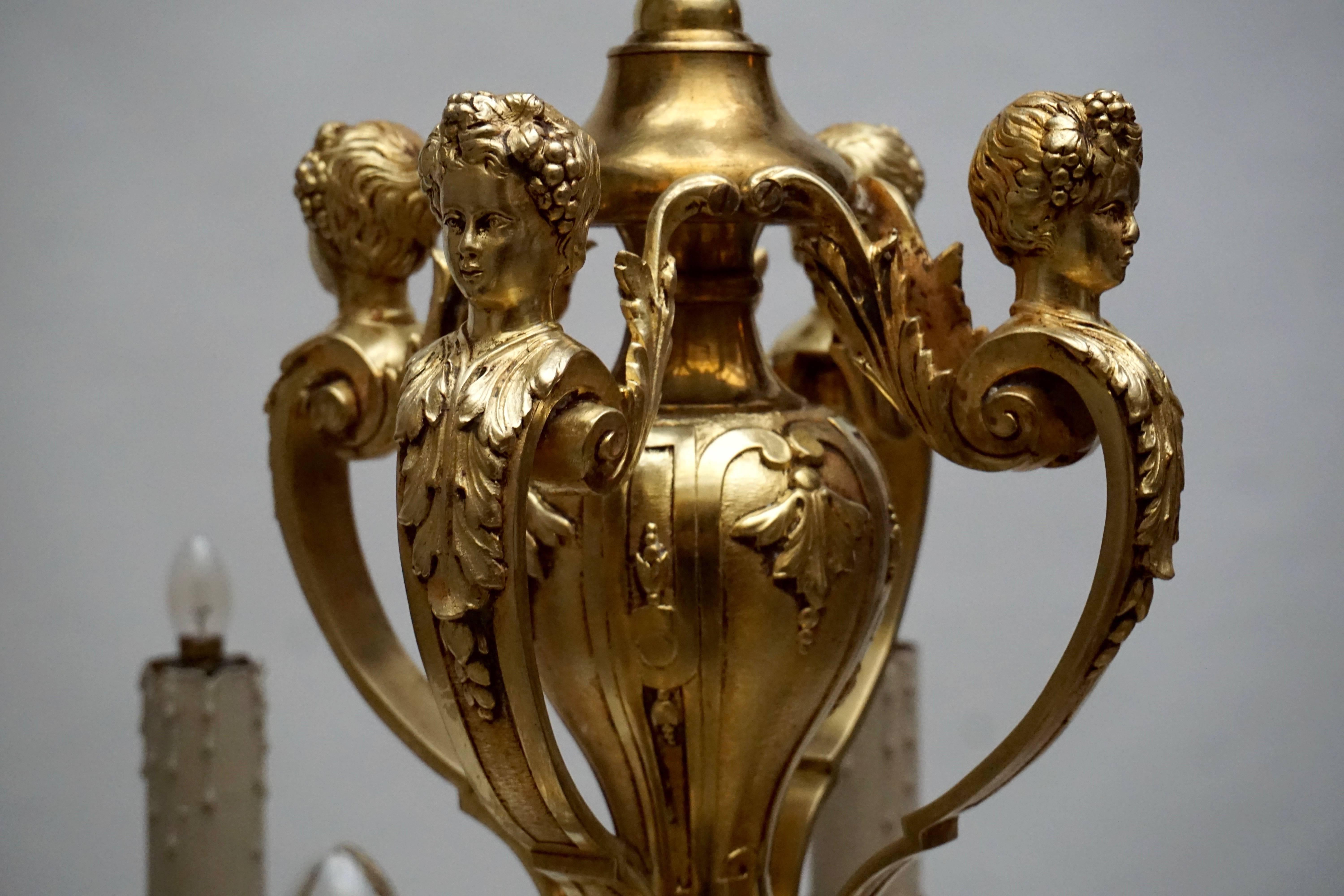 French Eight-Light Massive Bronze Mazarin Chandelier with Cherubs For Sale 1