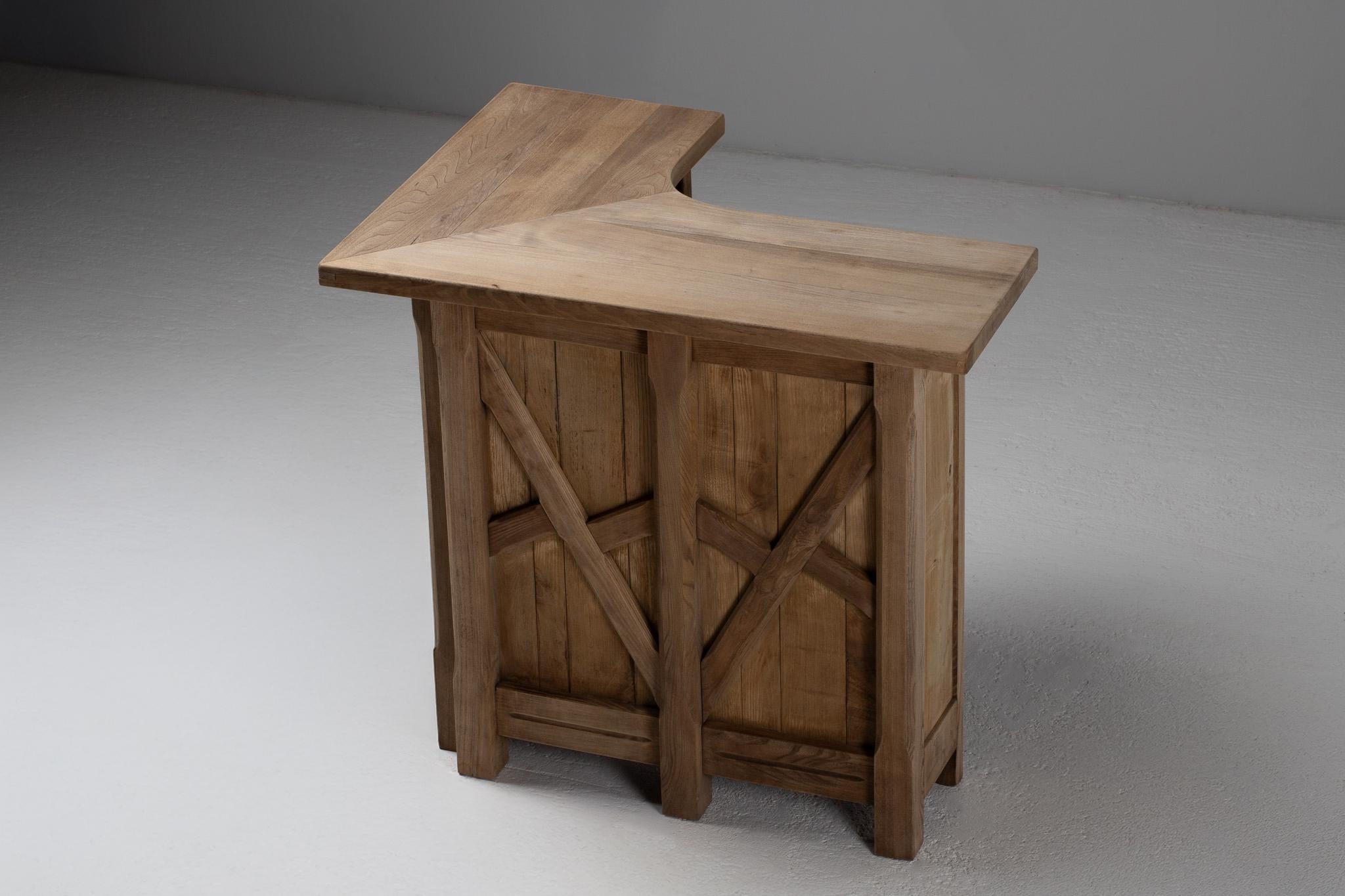 French Elm Bar with Brutalist Detailing For Sale 9