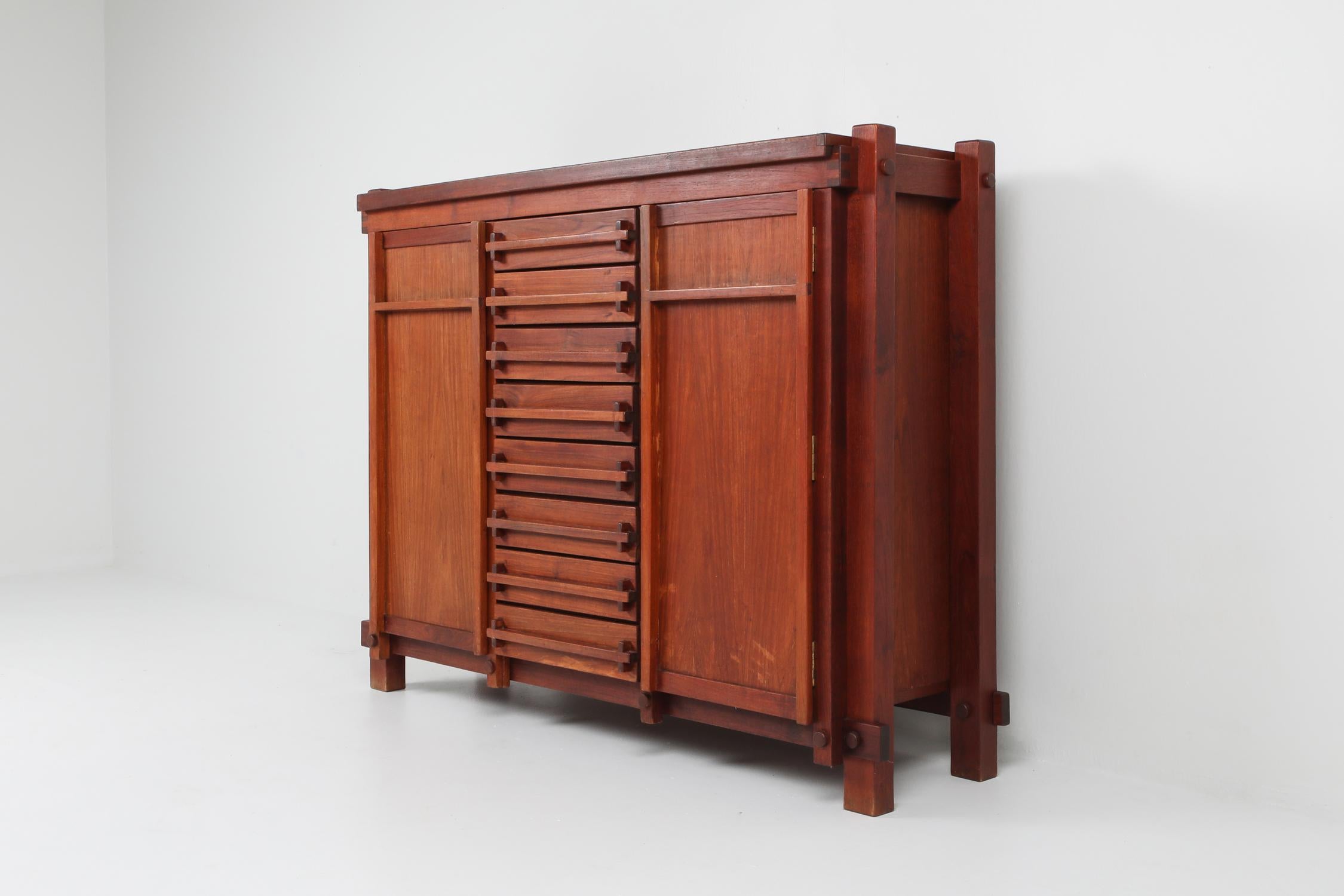 French Elm Cabinet in the Style of Pierre Chapo In Good Condition In Antwerp, BE