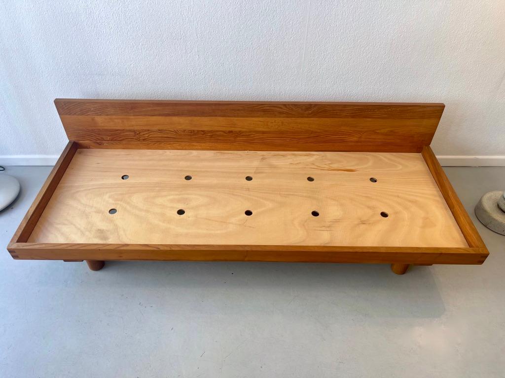 Sofá-cama de olmo francés L09 de Pierre Chapo, Francia 1960 en venta 6
