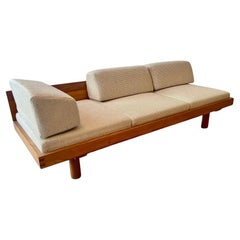 Sofá-cama de olmo francés L09 de Pierre Chapo, Francia 1960