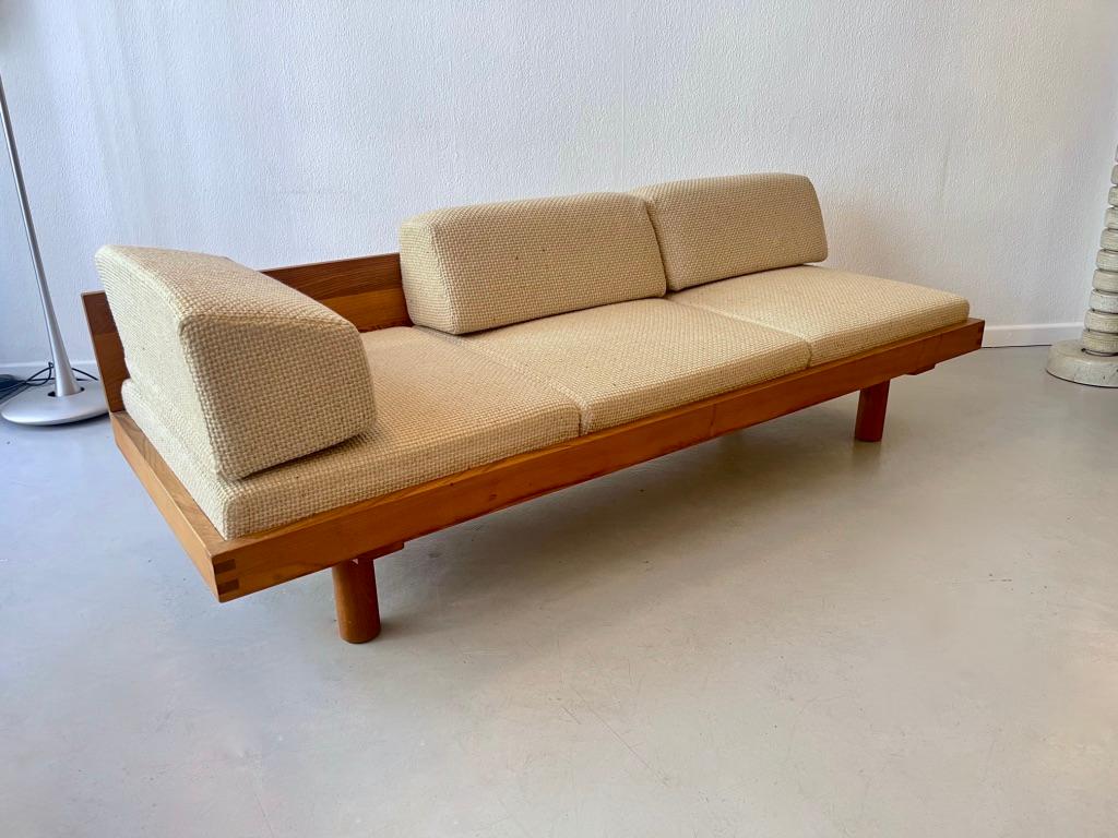 French Elm Daybed sofa L09 by Pierre Chapo, France 1960 For Sale 9