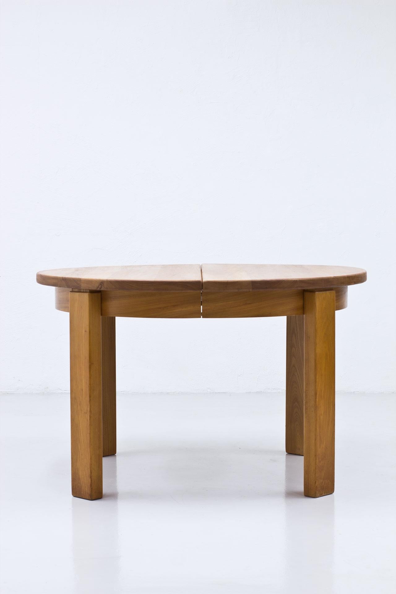 Mid-Century Modern French Elm Dining Table, 1970s