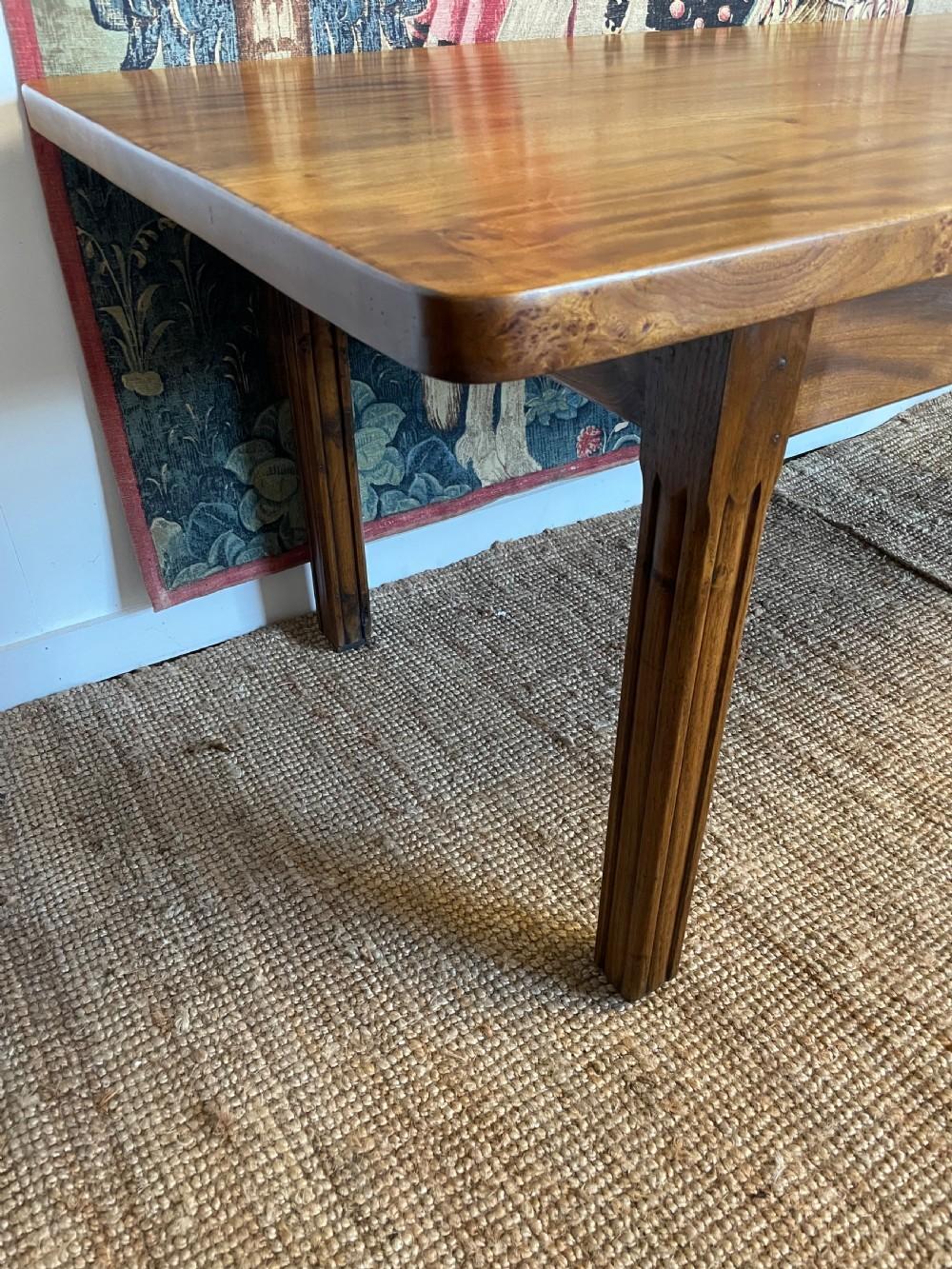 French elm farmhouse table 8 seater  For Sale 3