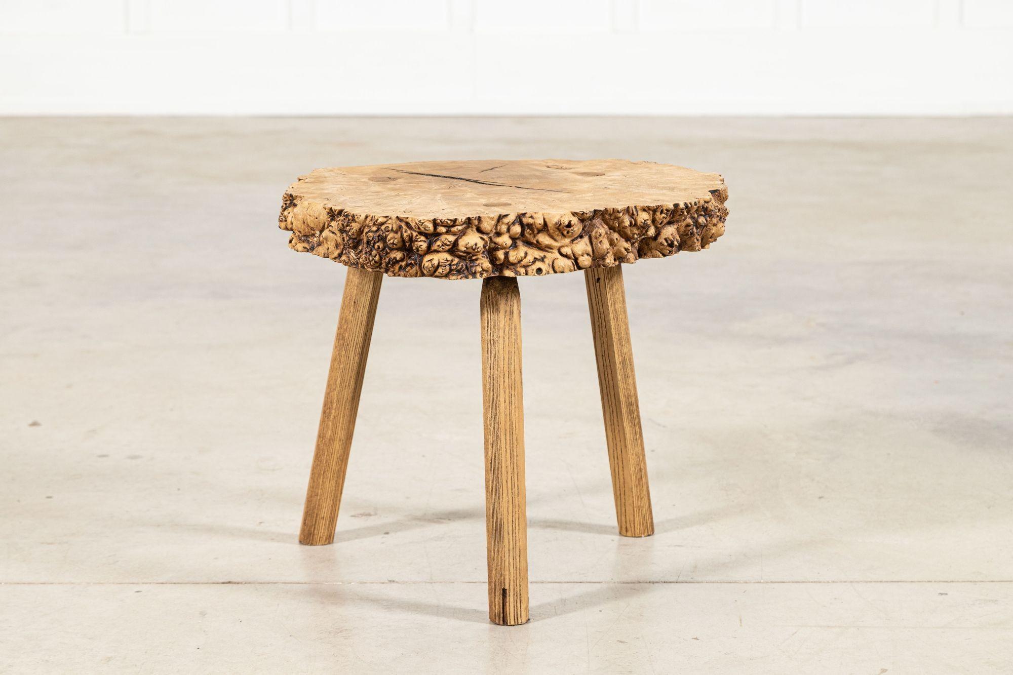 Table d'appoint en orme français en vente 5