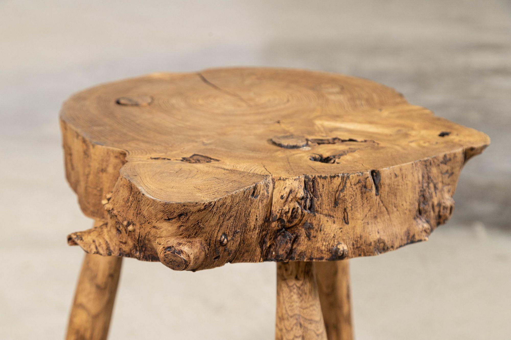 circa 1900
French Elm Side Table
sku 1519C
W42.5 x D36.5 x H42 cm
Weight 6Kg